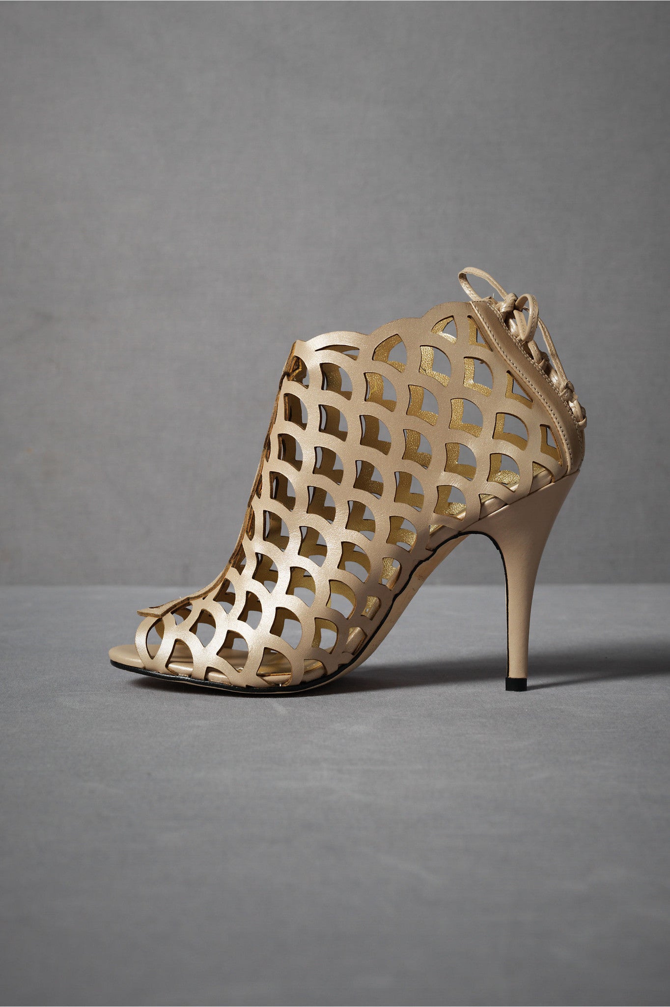 Stylish Chain Link Strap High Heels for Women - Fashionable & Comfortable Party & Evening Shoes for Weddings, Prom, and Night Out