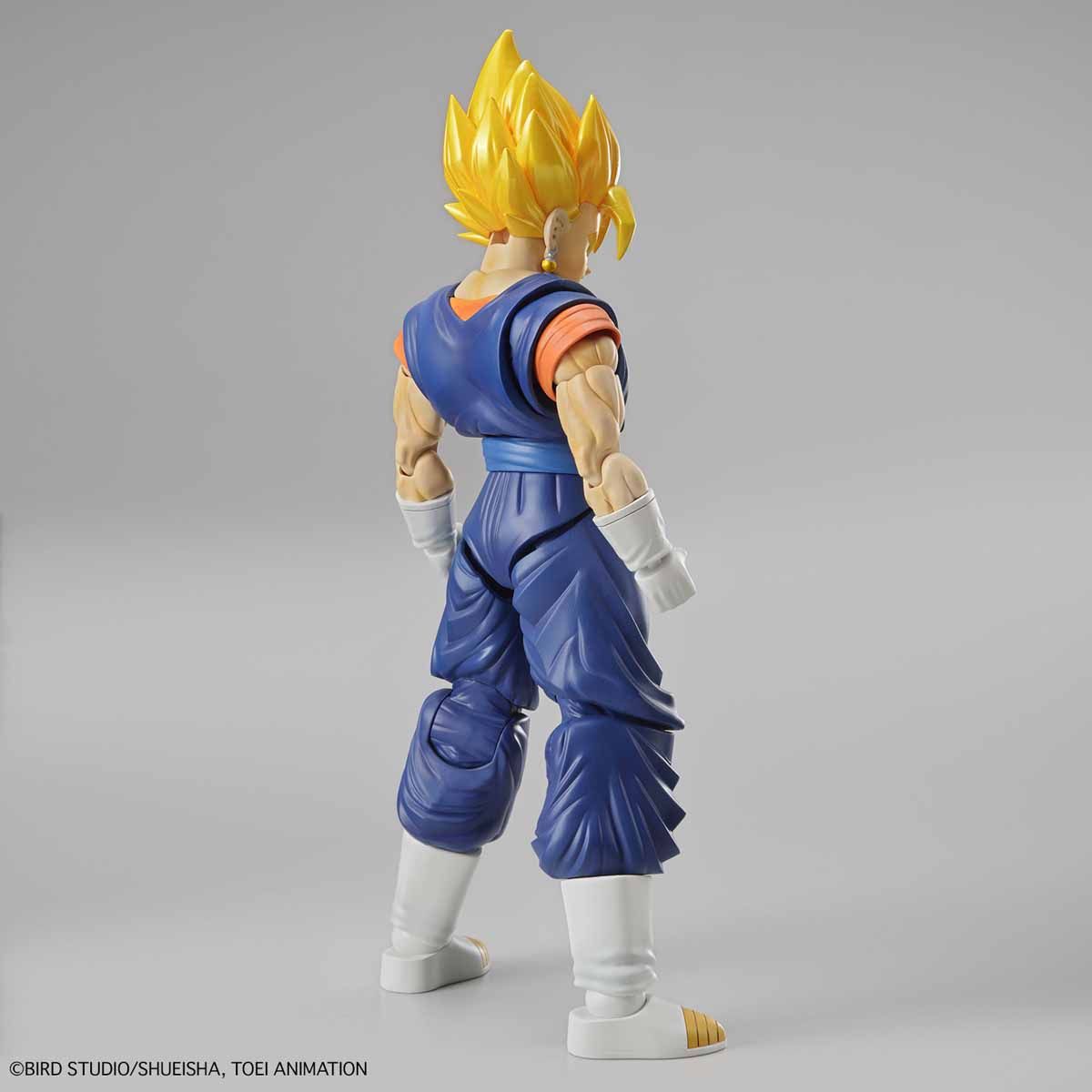 Figure Rise Standard Dragon Ball Z Vegito Plastic Model Kit - Build Your Own Super Saiyan Warrior for Collectors & Anime Fans - Perfect for Display, Gifts & DIY Projects