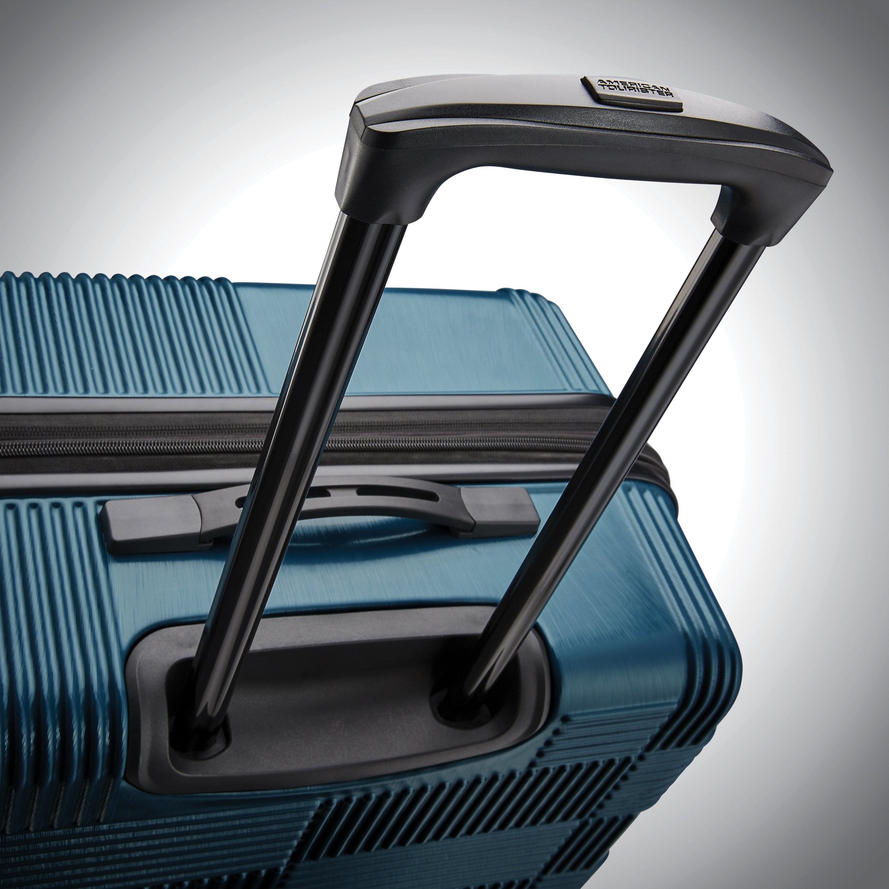 American Tourister Unify Spinner Large Expandable Suitcase - 28