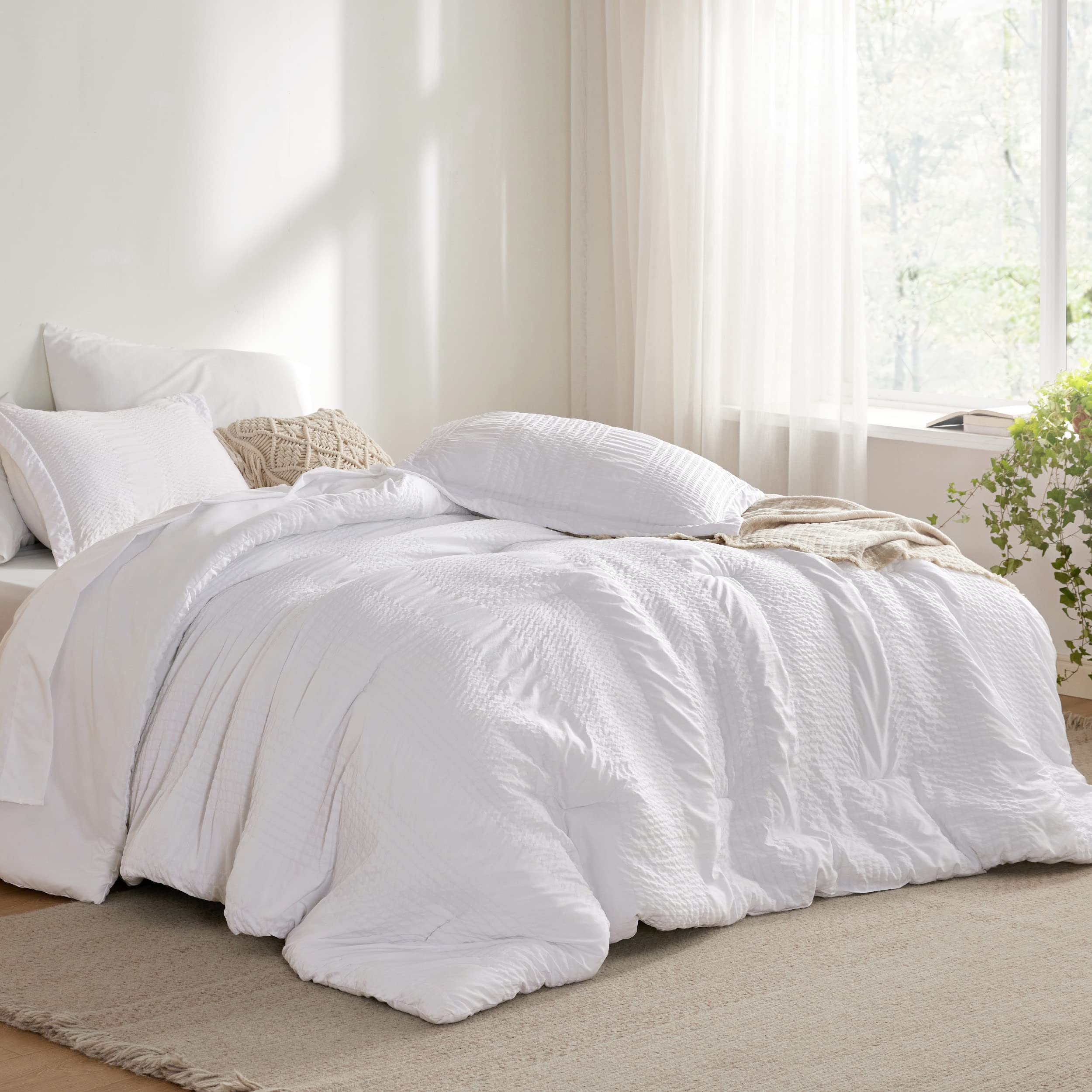 Bedsure White Queen Comforter Set - 7 Piece Striped Seersucker Bedding Set with Soft Lightweight Down Alternative Comforter | Bed in a Bag | Perfect for Guest Rooms, Dormitories & Cozy Home Decor