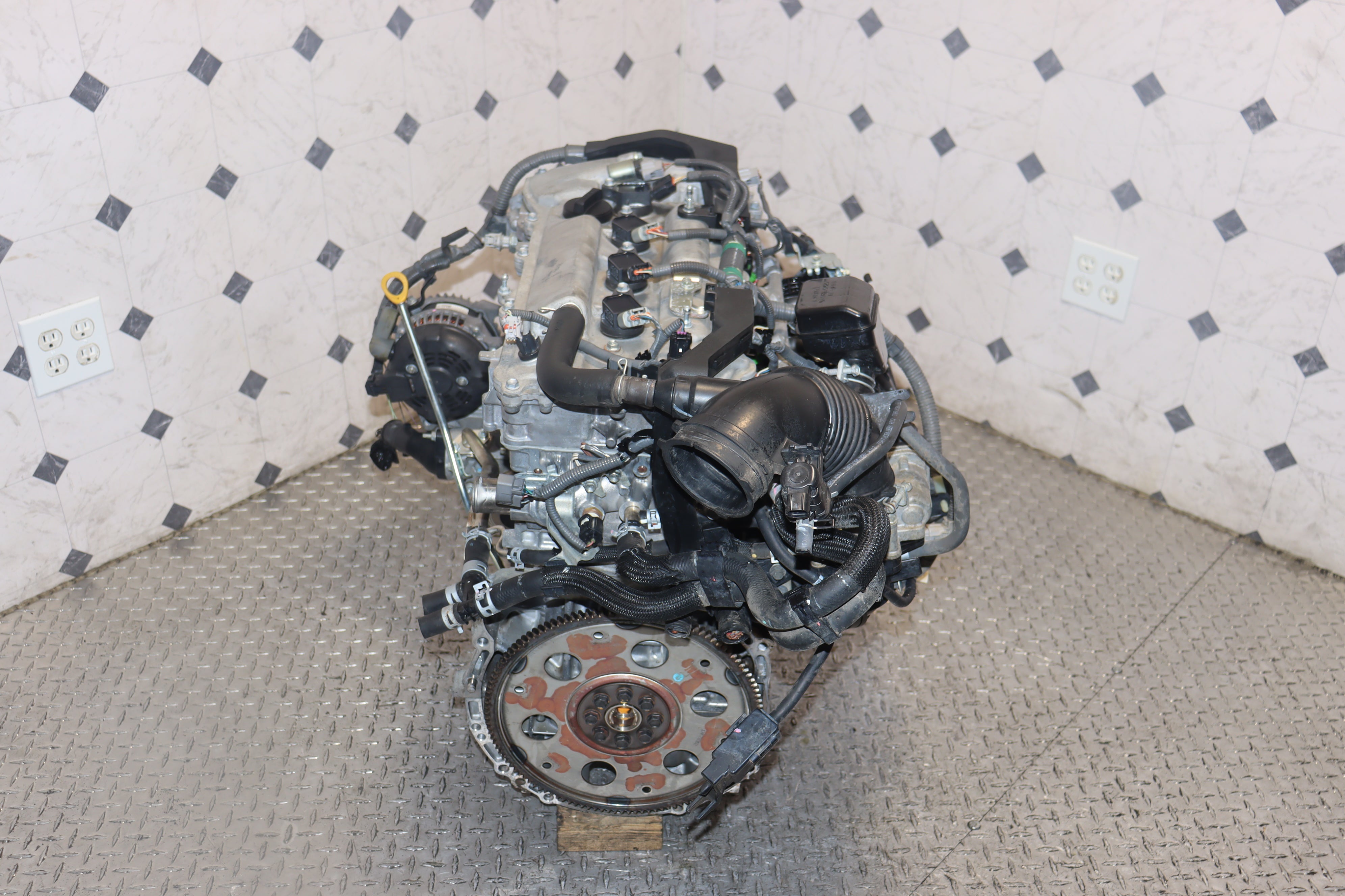 JDM Toyota 2AR-FE 2.5L 4-Cylinder DOHC Engine for 2010-2017 Camry - High Performance Replacement Motor for Daily Driving & Racing Applications