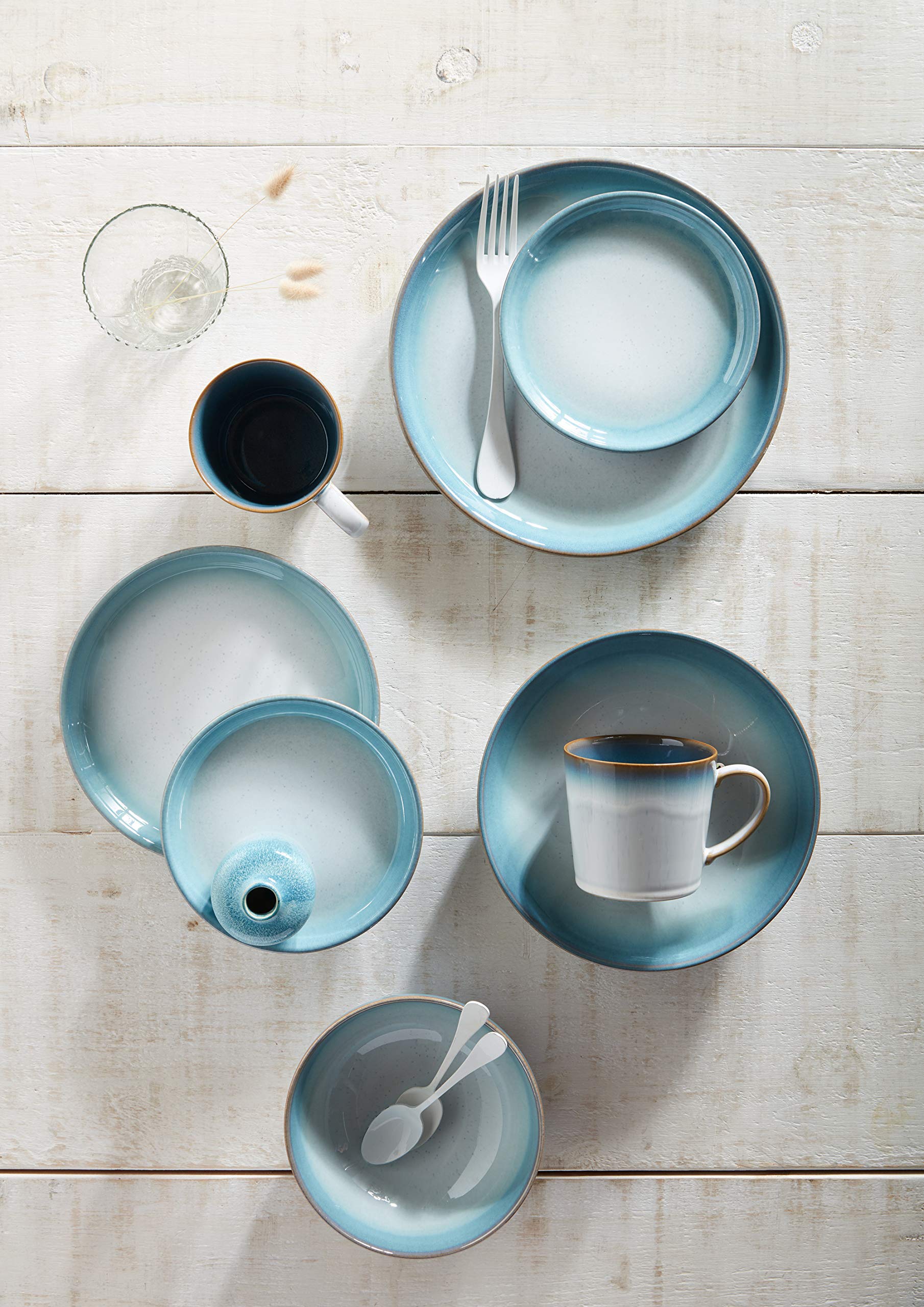 Denby Azure Haze Blue Coupe Medium Stoneware Plates Set of 4 - Chip Resistant Ceramic Dinner Plates for Everyday Use - Dishwasher, Microwave & Oven Safe - Blue & White Reactive Gradient Glaze - Perfect for Family Dinners, Entertaining Guests & Restaurant-Style Dining