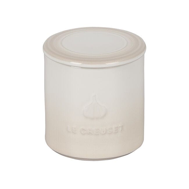 Le Creuset Stoneware Garlic Keeper with Ventilated Lid - Airtight Storage for Fresh Garlic - Perfect for Kitchen Countertop & Pantry Organization - Meringue Color