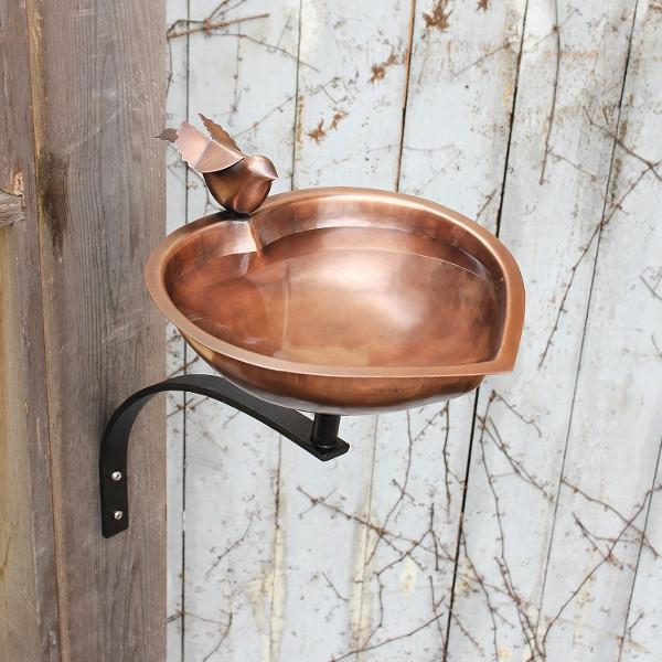 Heart Shaped Birdbath for Garden - Outdoor Decorative Bird Bath with Stand, Perfect for Attracting Birds to Your Backyard or Patio