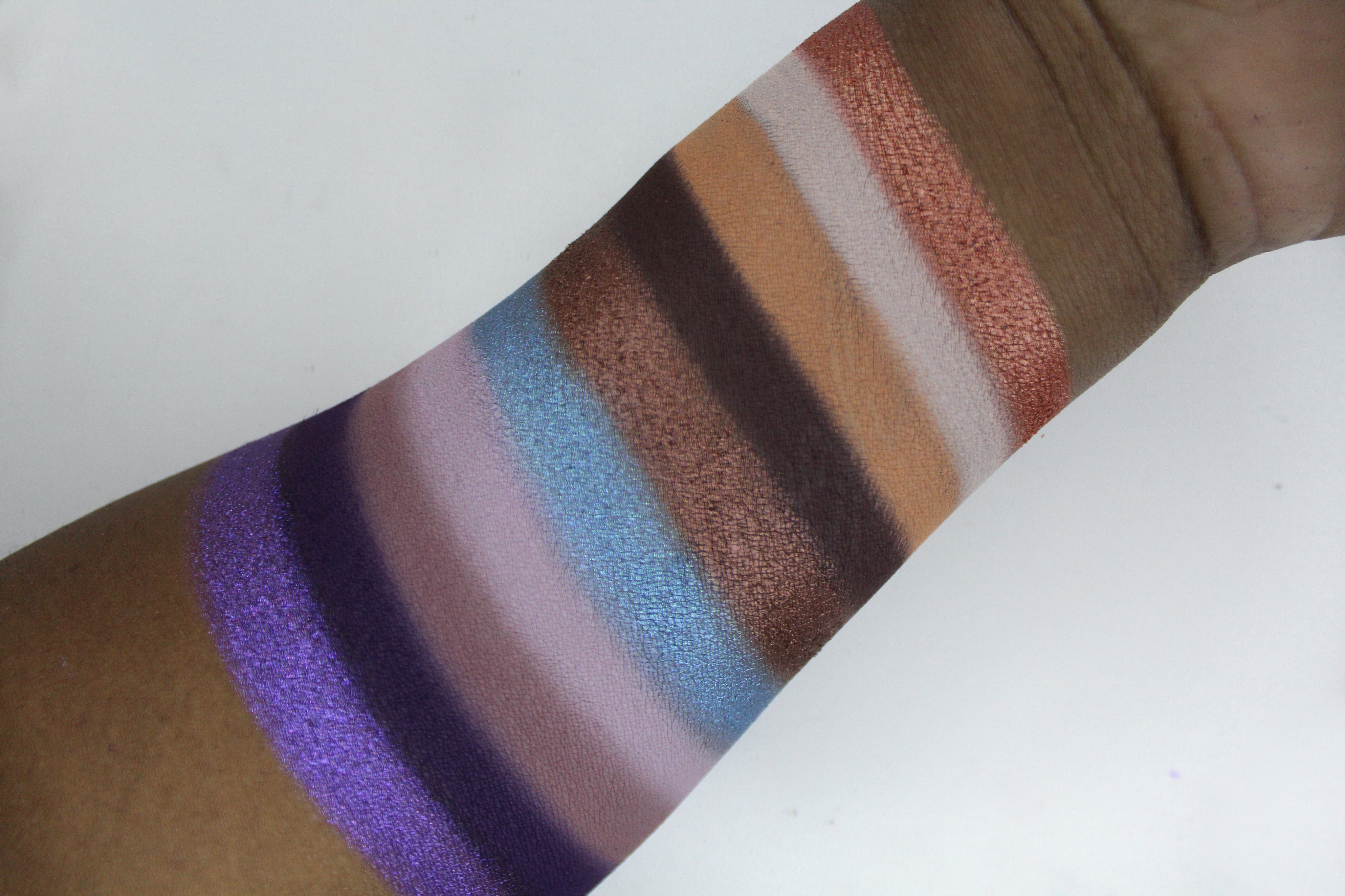 Best Dollhouse Eyeshadow Palette - 12 Highly Pigmented Matte & Shimmer Shades for Stunning Eye Makeup | Perfect for Day & Night Looks, Parties & Special Occasions