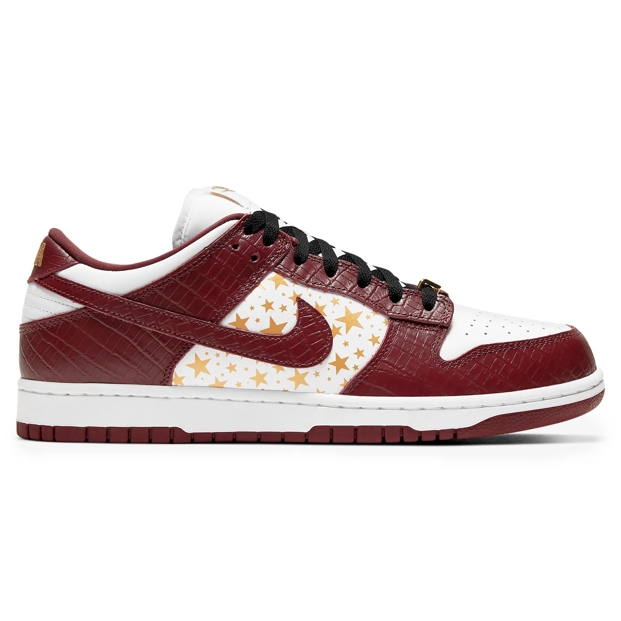 Supreme x Nike SB Dunk Low Sneakers - Barkroot Brown (2021) | Limited Edition Skateboarding Shoes for Streetwear & Urban Fashion