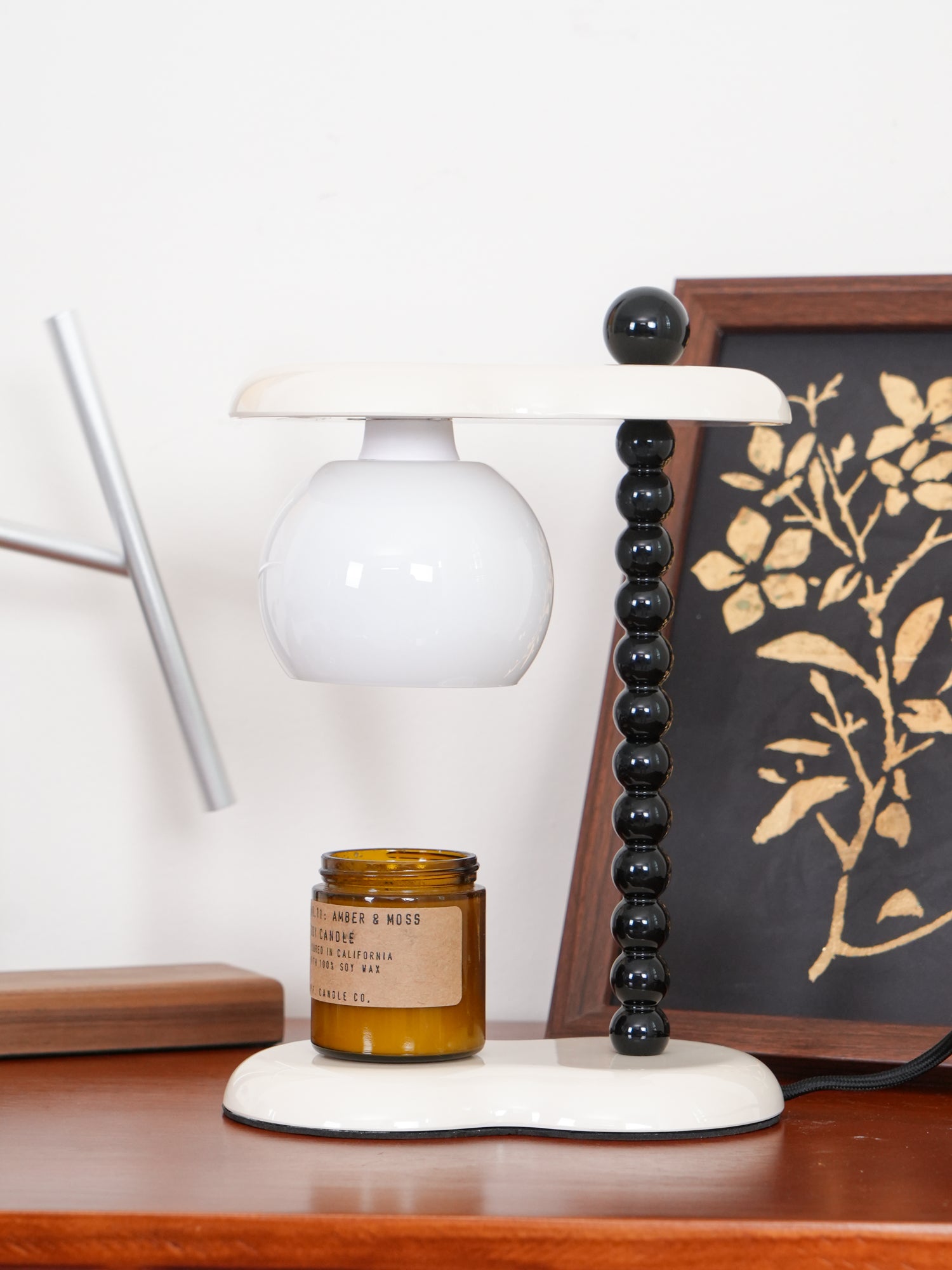 Everalda Modern Metal Table Lamp - Adjustable Desk Light for Home Office, Bedroom & Living Room - Perfect for Reading, Working & Decor