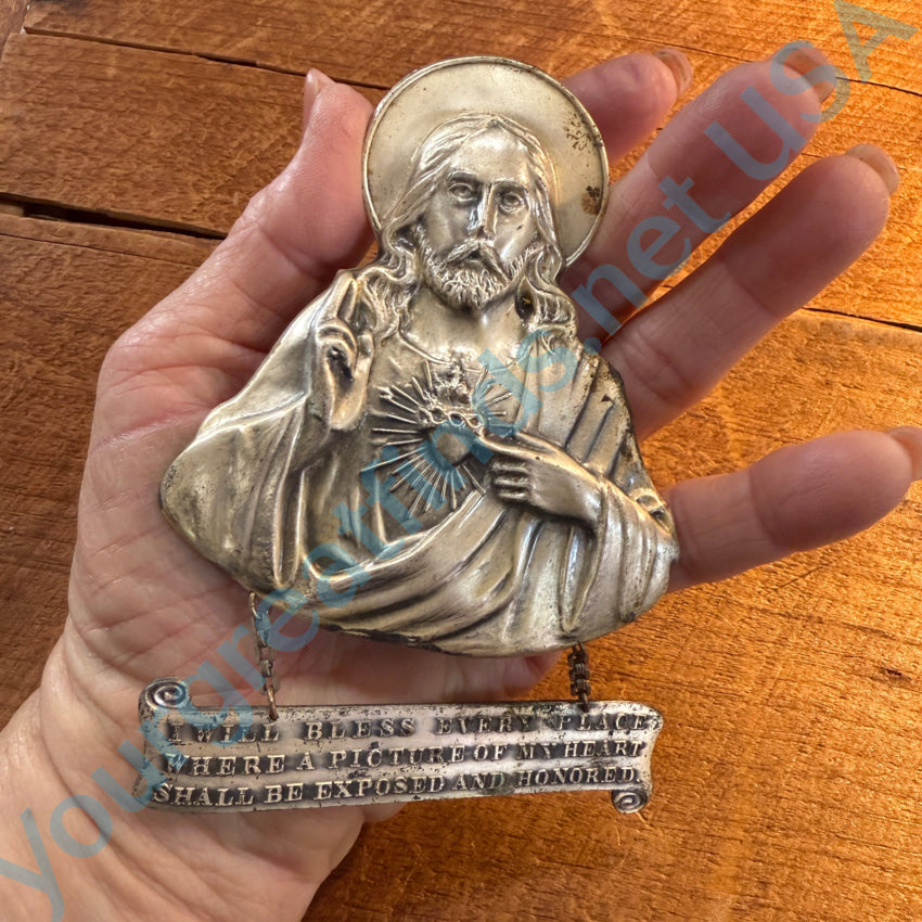 Vintage Catholic Jesus Wall Plaque - Handcrafted Metal Religious Decor for Home, Church & Prayer Room - Perfect for Wall Art, Gifts & Spiritual Decorations