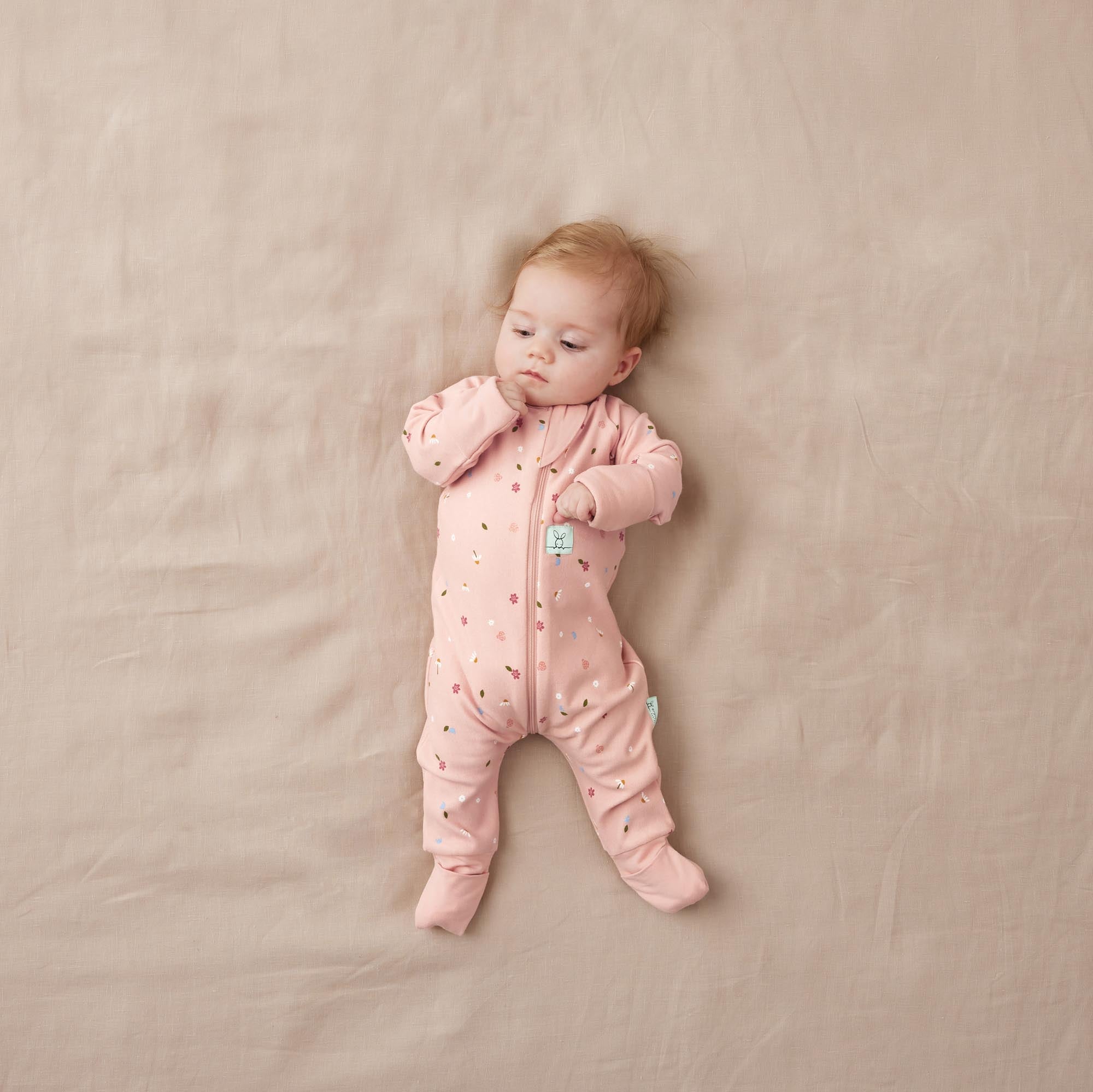 ErgoPouch 1.0 TOG Long Sleeve Sleep Zip Bodysuit - Baby Sleepwear with Daisy Print for Cozy Nights & Nap Time