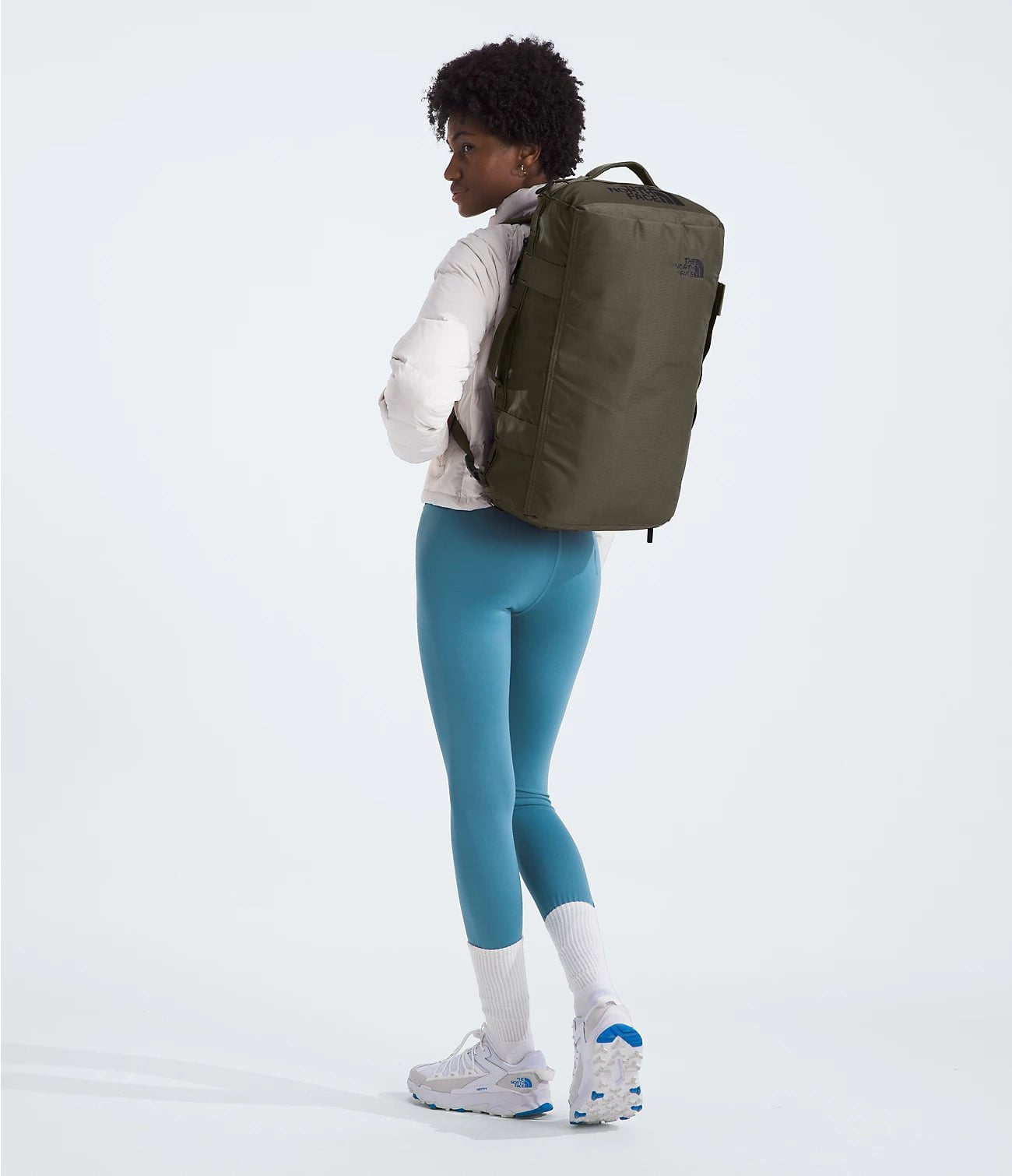 The North Face Base Camp Voyager Duffel 32L - Durable Travel Duffel Bag for Hiking, Camping & Gym - Water-Resistant & Lightweight Carry-On Luggage
