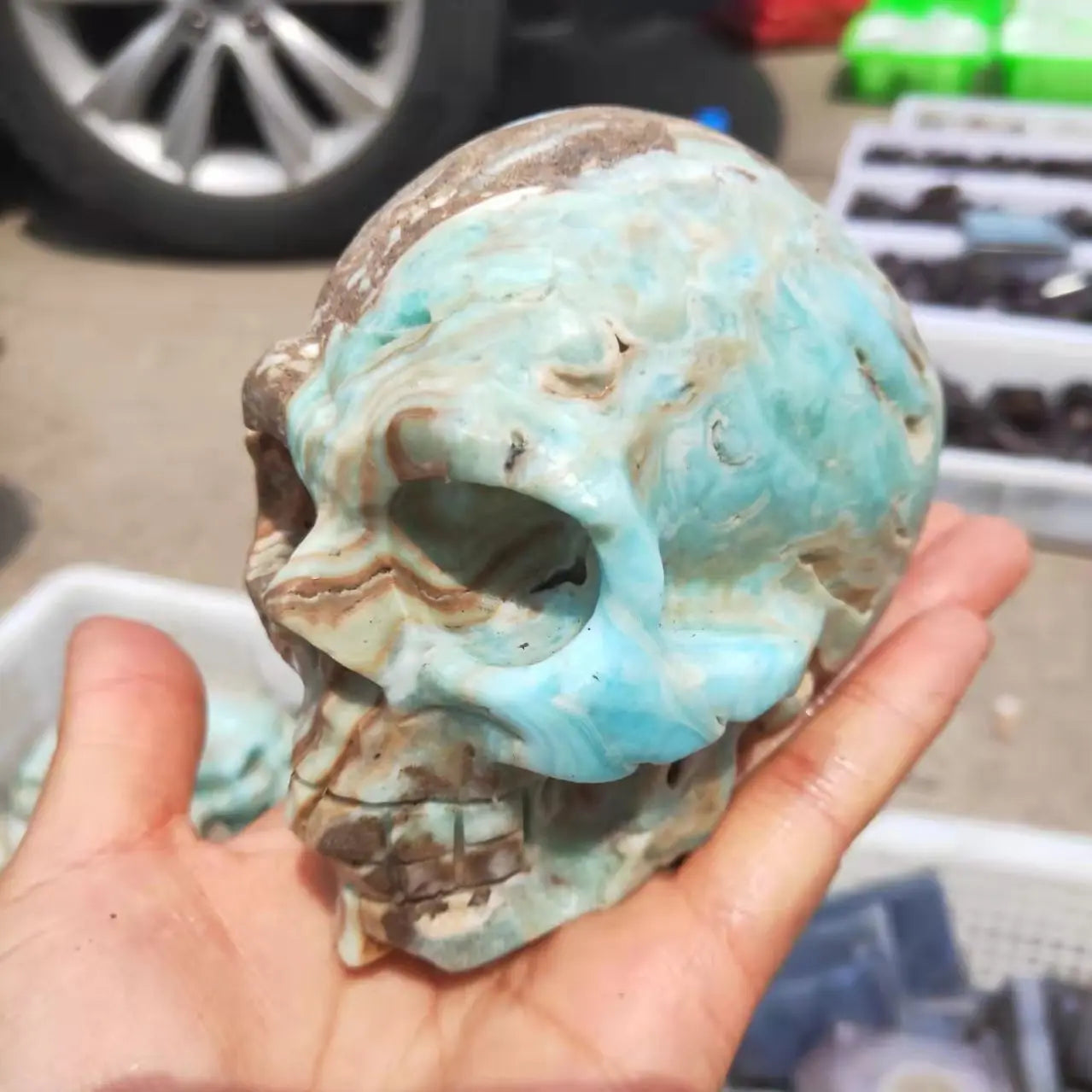Natural Rare Crystal Healing Heteropolar Ore Skull Hand Carved Statue - Spiritual Meditation, Home Decor & Unique Gift for Collectors
