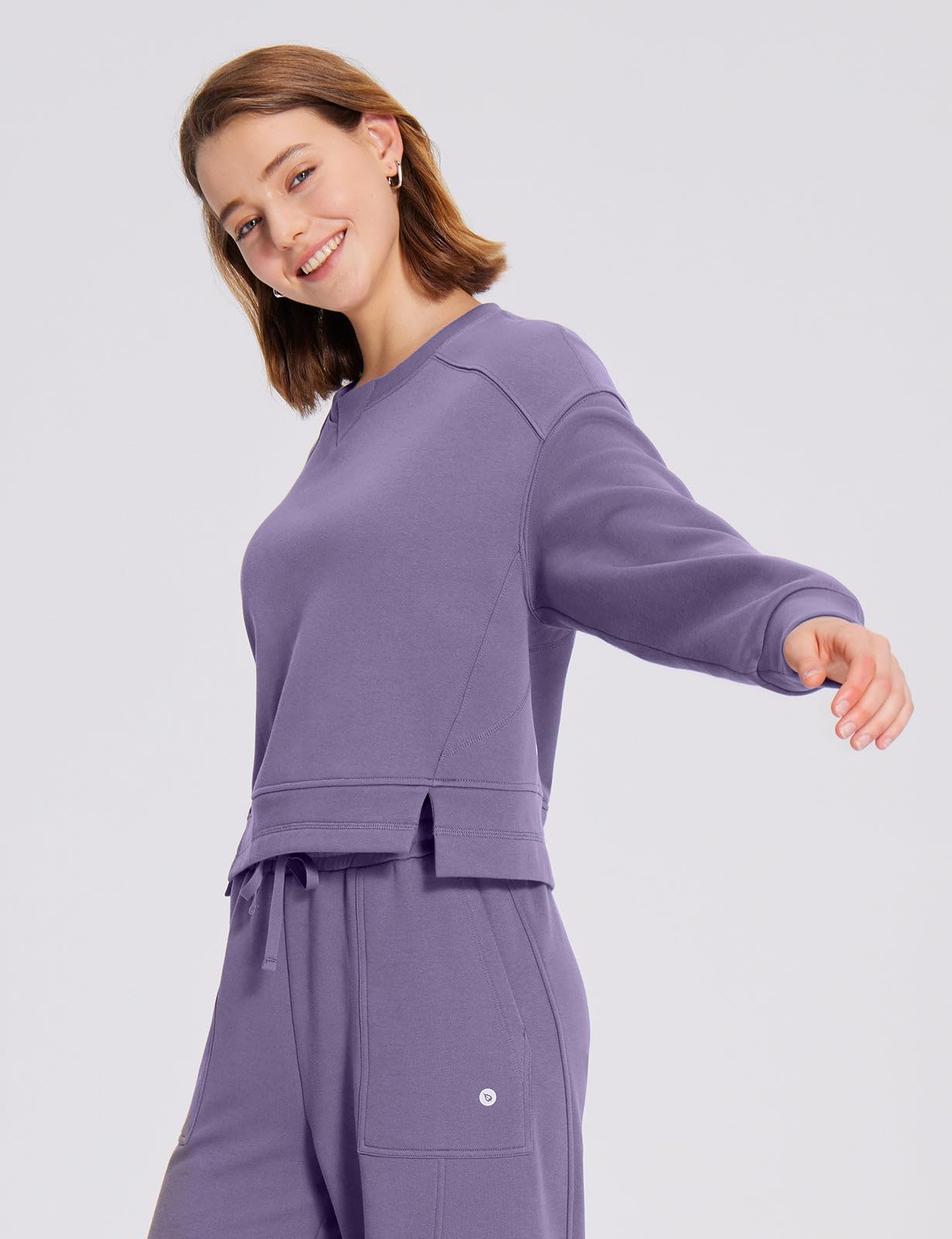 Baleaf Women's Oversized Fleece Crewneck Cropped Sweatshirt - Long Sleeve Loose Pullover for Workout, Casual & Fall Outfits | Cozy Lounge Wear, Gym Essentials & Autumn Fashion