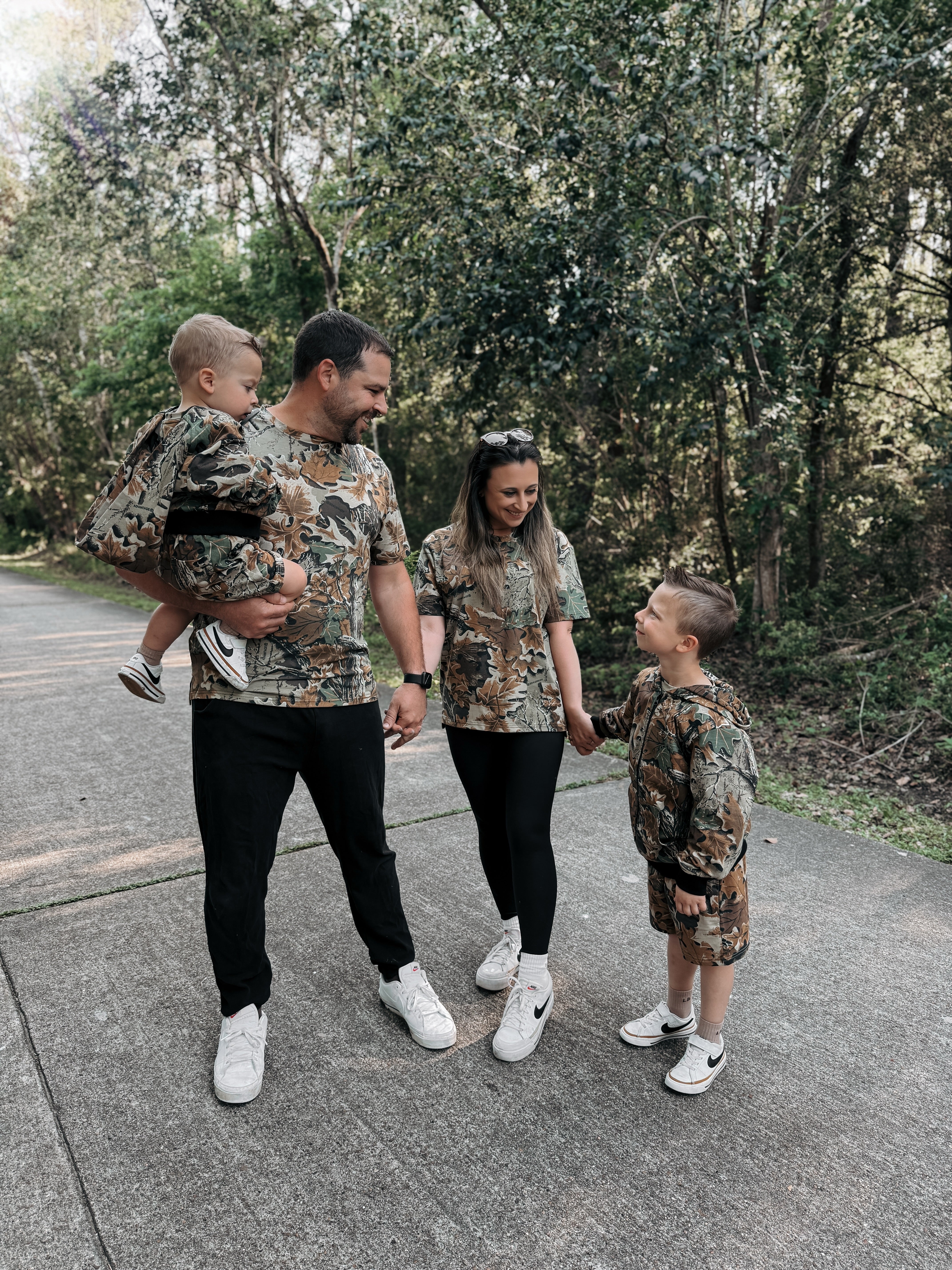 Premium Adult Modal T-Shirt - Realtree Advantage Camo Print - Soft & Breathable Fabric for Outdoor Activities, Hunting, and Casual Wear