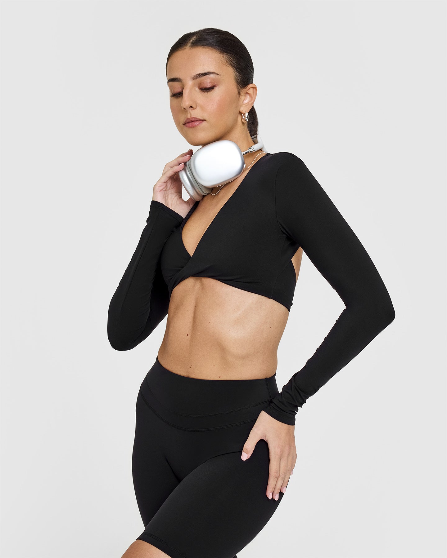 Stylish Black Twist Front Long Sleeve Crop Top for Women | Fashionable Casual & Party Wear | Perfect for Date Nights, Club Outings & Street Style