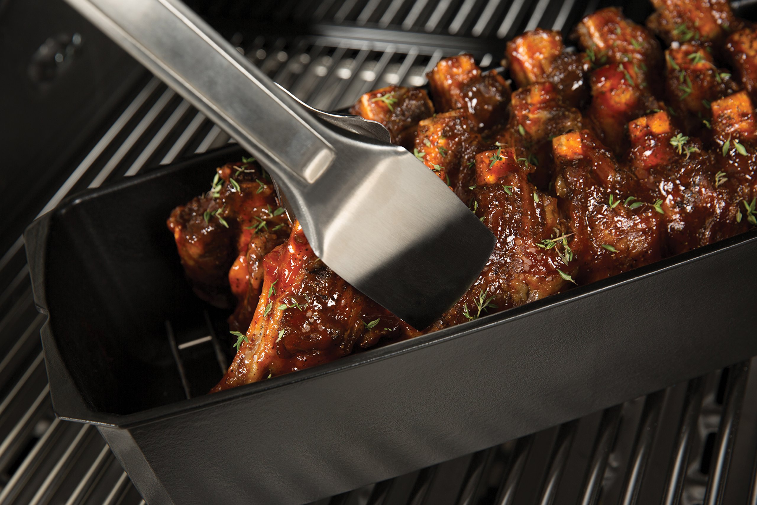 Broil King 69615 Cast Iron Rib Roaster - Premium Black BBQ Grill Accessory for Perfect Ribs & Roasts | Ideal for Backyard Grilling, Camping & Outdoor Cooking