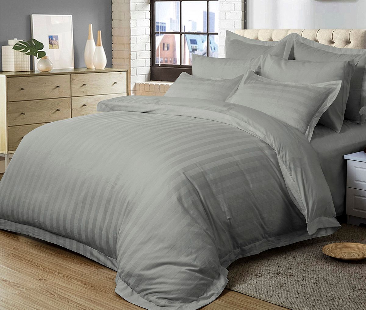 1000 Thread Count Ultra Soft Striped King Size Grey Duvet Cover Set - Luxury Bedding for Master Bedroom & Guest Room Comfort