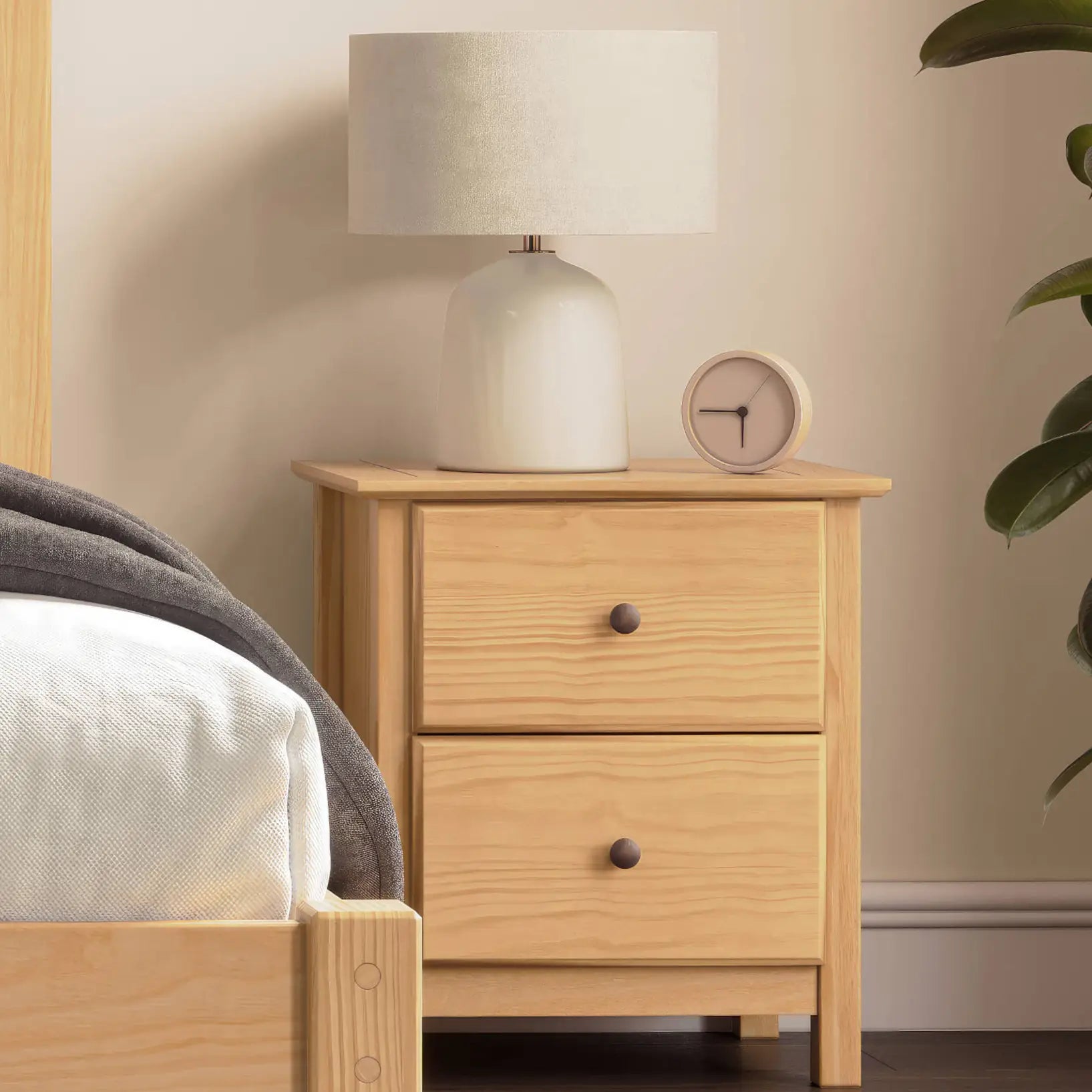 Modern Wooden Shaker 2-Drawer Nightstand - Bedside Table with Storage for Bedroom, Living Room & Guest Room - Compact Nightstand with Smooth Gliding Drawers for Home Decor