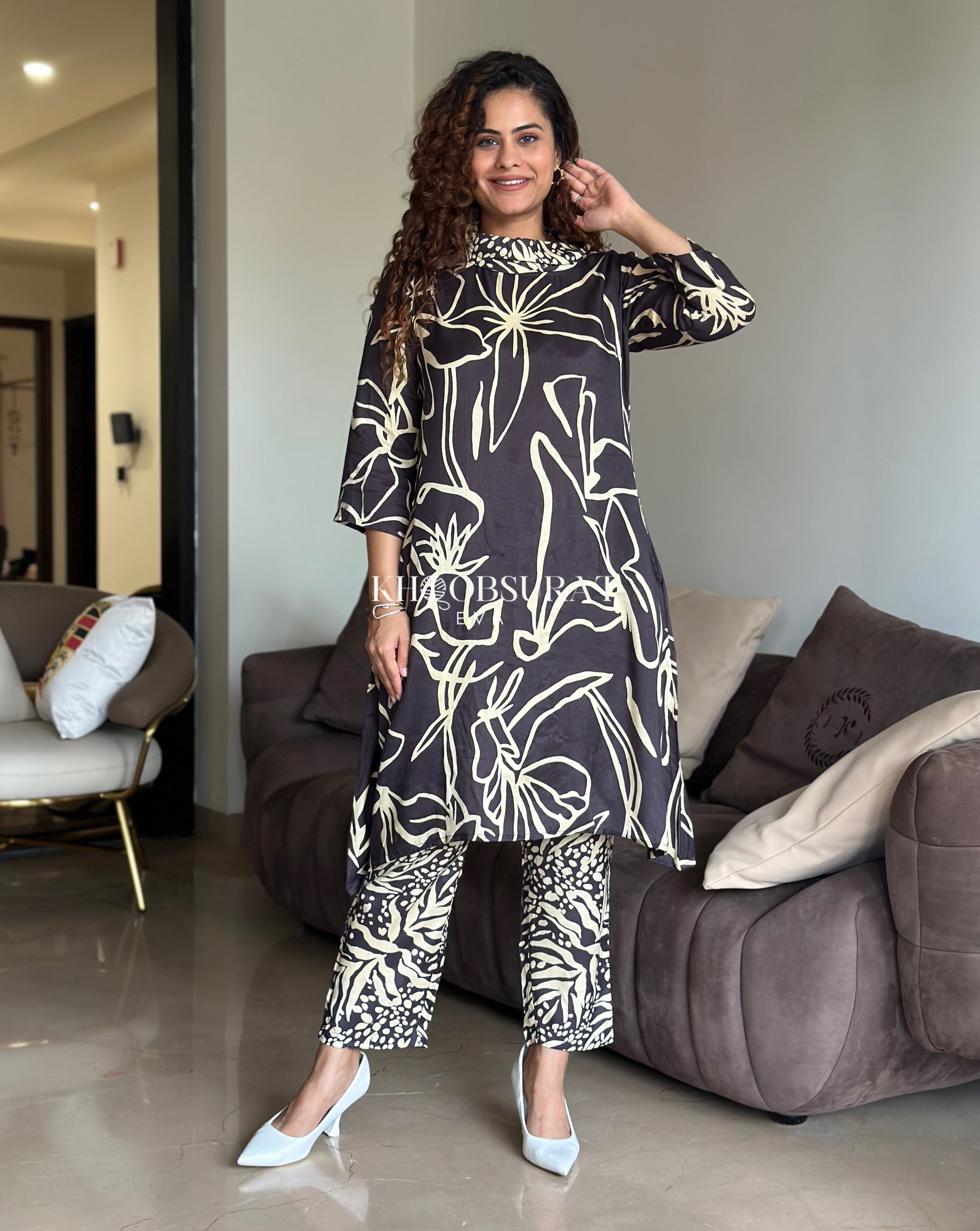 TRUE BROWNS Versatile Women's 2-Piece Coord Set - Stylish Outfit for Work, Travel & Casual Wear