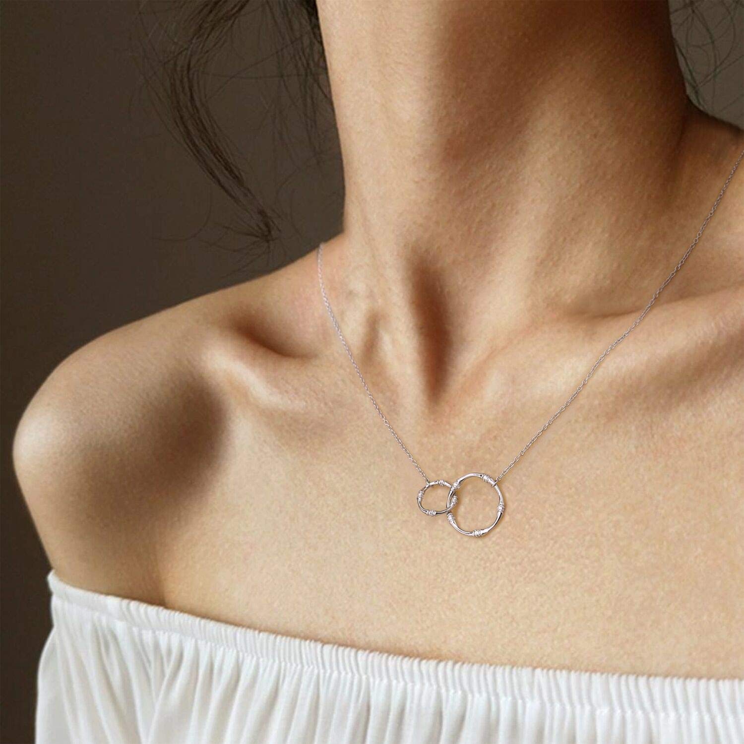 Sterling Silver Infinity Circle Necklace for Mom - Elegant 2 Circle Pendant Jewelry, Perfect Mother's Day & Birthday Gift for Women - Ideal for Daily Wear, Special Occasions & Heartfelt Surprises