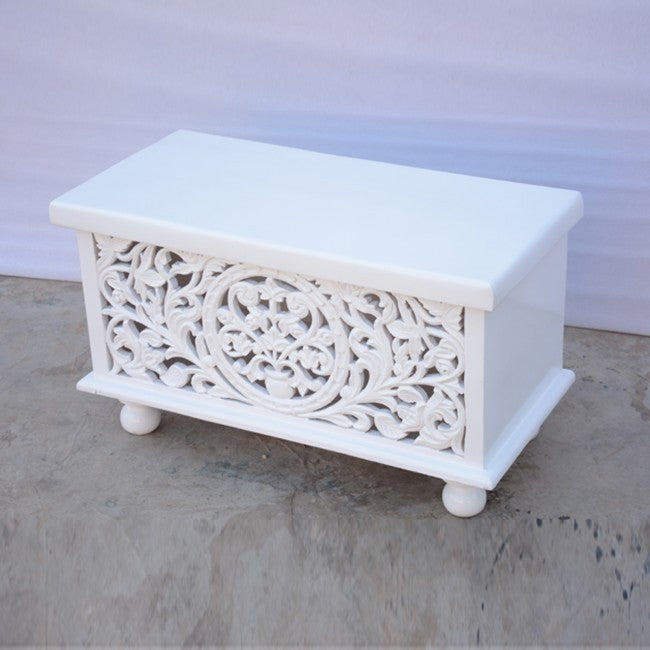 Hand Carved White Blanket - Soft & Cozy Knit Throw for Bed, Couch & Home Decor - Perfect for Winter, Gifts & Relaxation