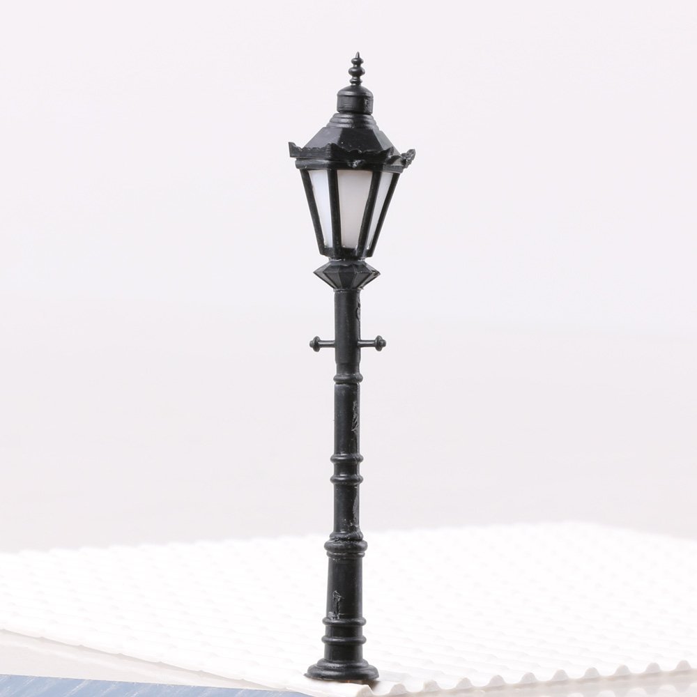 10PCS 1:75 Scale LED Courtyard Street Lamps for Model Railways & Train Sets - Perfect for Dioramas, Miniature Landscapes and Tabletop Displays