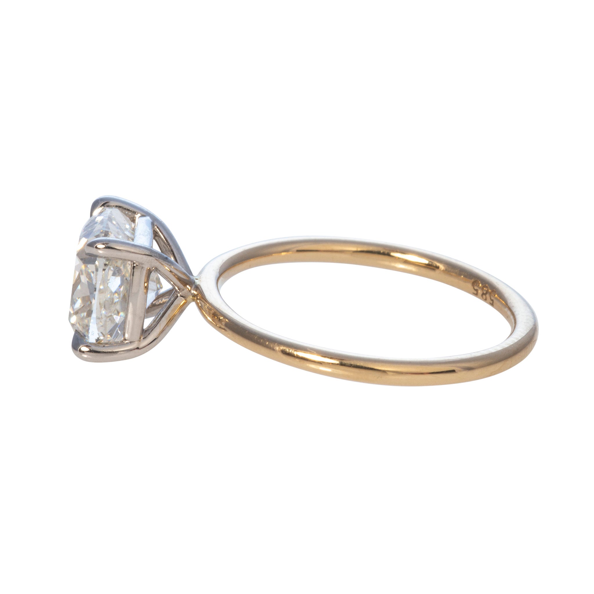 2.5ct I SI2 Cushion Cut Diamond Solitaire Engagement Ring in 14K Gold - Perfect for Proposals, Weddings & Anniversary Gifts