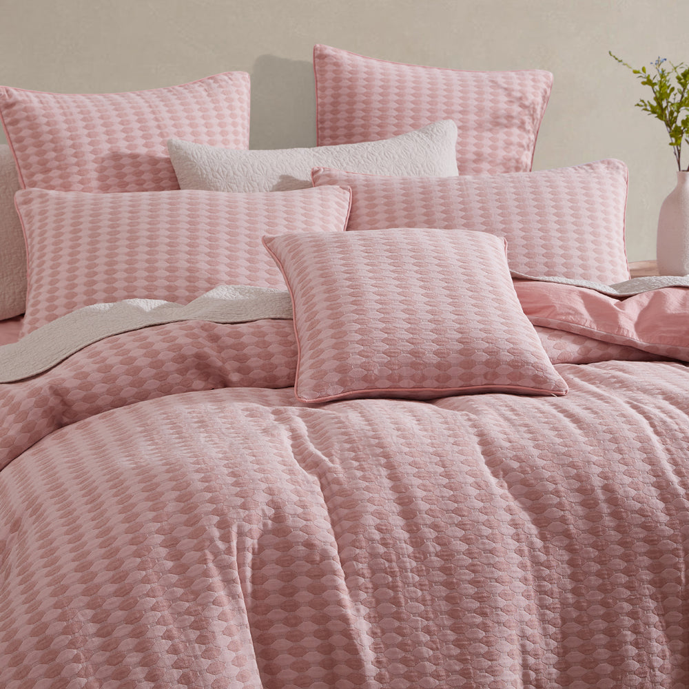 Frankie Blush Quilt Cover Set Queen Size - Soft Luxury Bedding Set with Pillowcases - Perfect for Master Bedroom, Guest Room & Cozy Home Decor