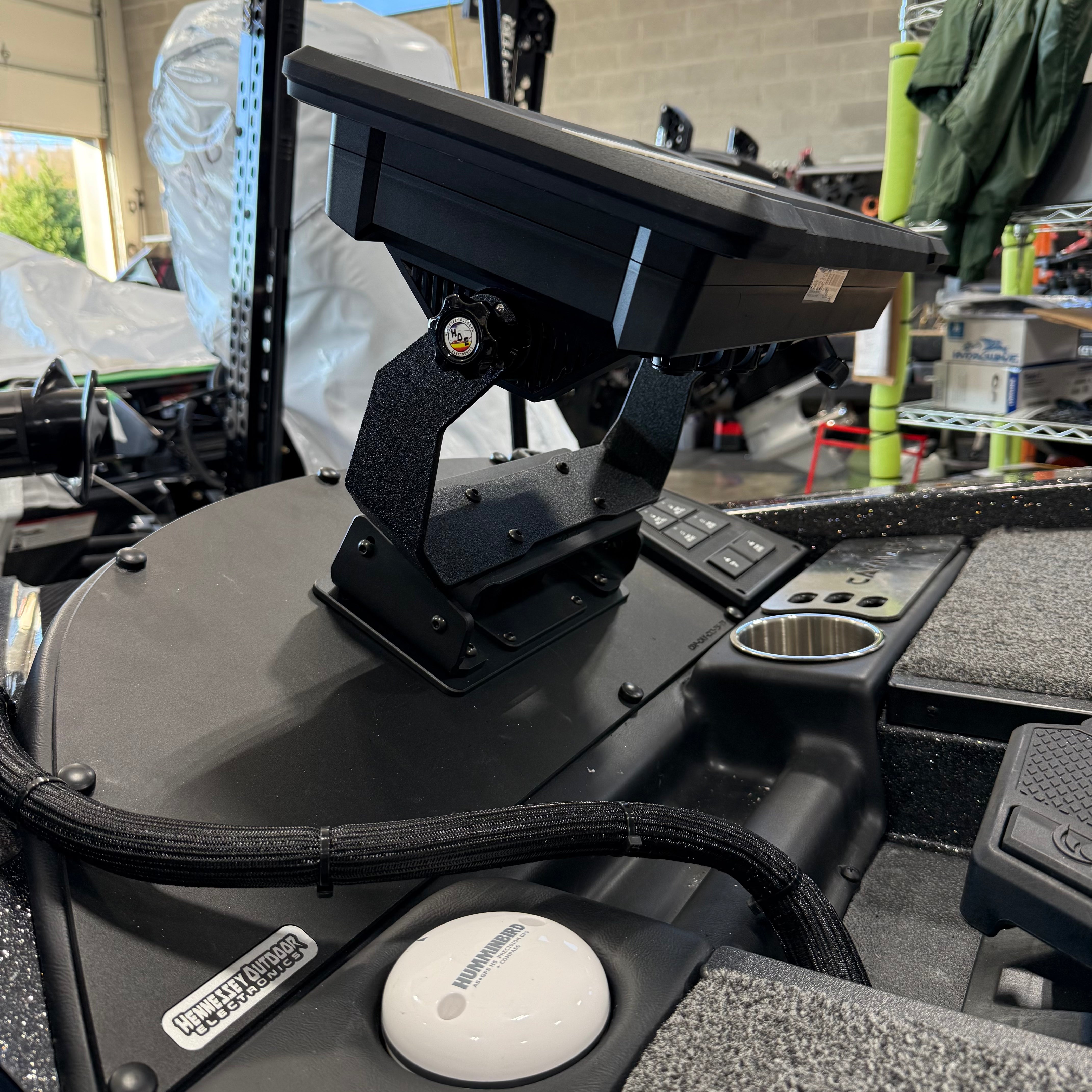 H.O.E Single Bow Mount System for Caymas CX20/CX21 2025 Bass Boats - Perfect for Fishing & Marine Applications