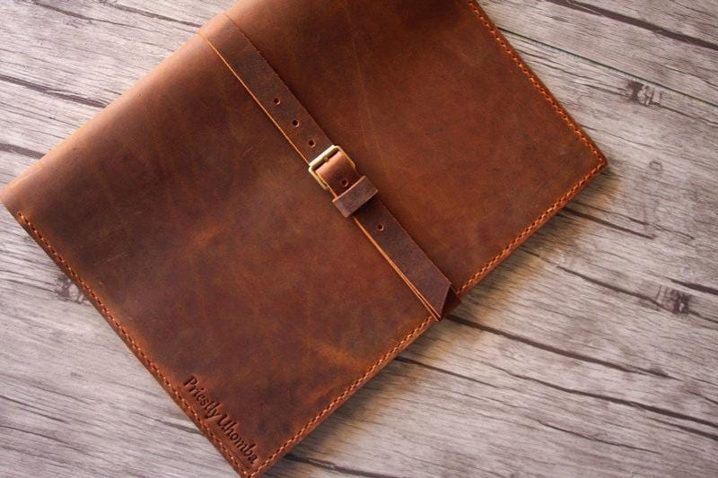 Custom Leather Laptop Sleeve for MacBook Pro/Air - Personalized Monogram & Durable Protection - Perfect for Work, Travel & School