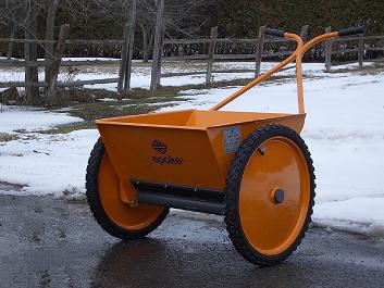 Epoke Epomini 5 Push Spreader - Heavy Duty Lawn Fertilizer Spreader for Even Distribution - Perfect for Home Gardens, Golf Courses & Large Yards