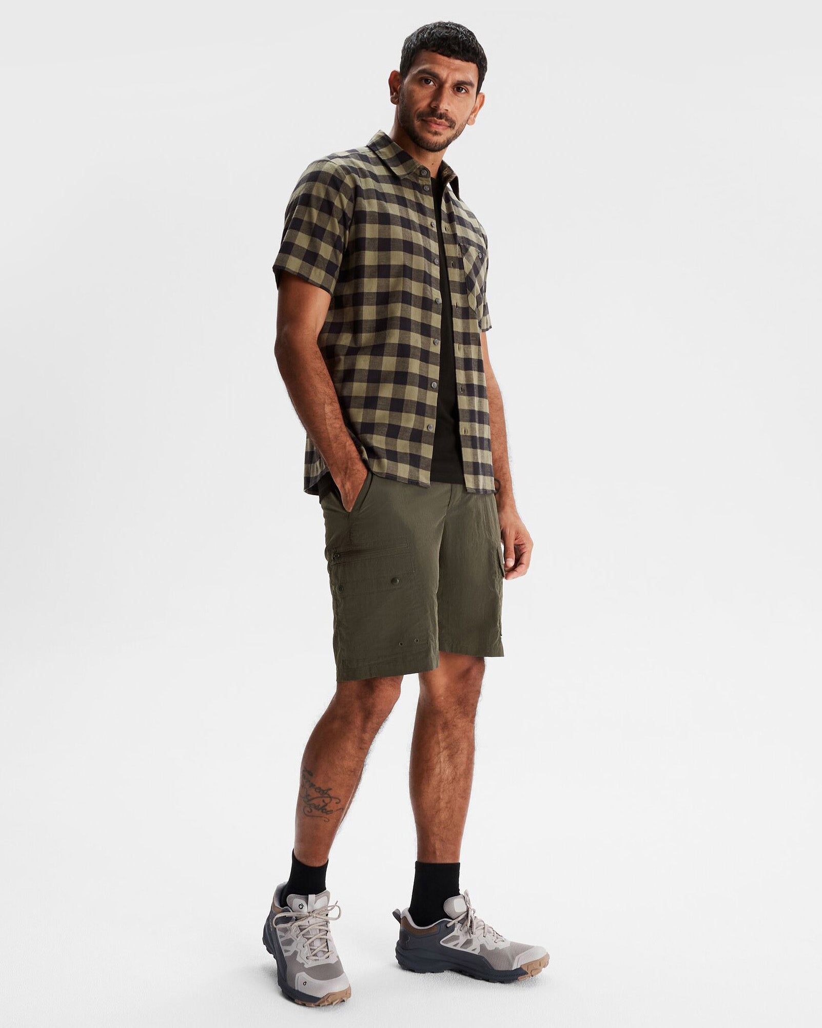 Men's Fyfe Short Sleeve Casual Shirt - Light Moss Gingham Checkered Pattern - Perfect for Summer Outings, Beach Vacations & Office Wear