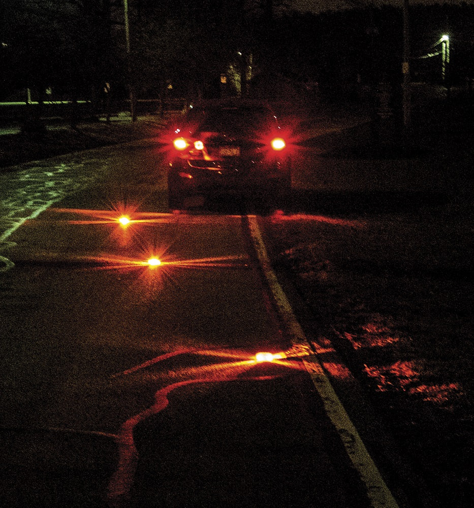 16 LED Strobe Light - 4 Inch Emergency Road Flare for Vehicle Safety & Hazard Warning - Perfect for Roadside Emergencies, Camping & Nighttime Visibility