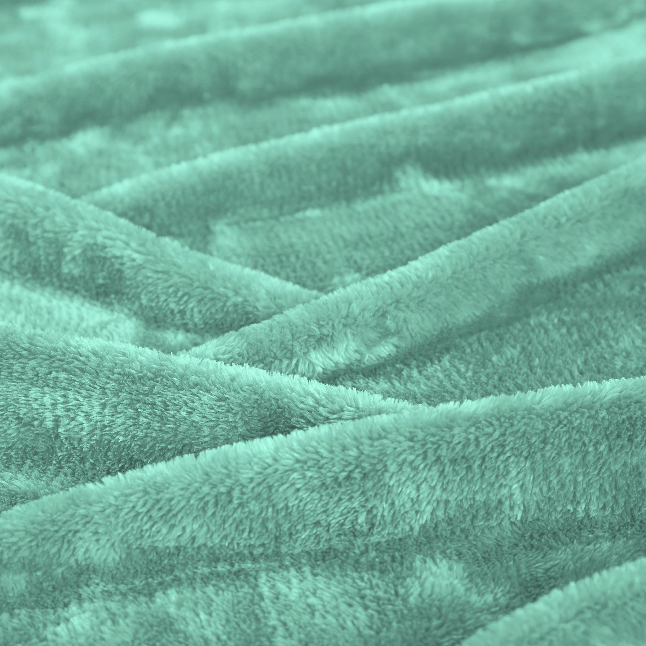 Classic Solid Fleece Plush Medium Weight Fluffy Soft Blanket - Cozy & Warm for Bed, Sofa, Travel & Gifts | Ultra-Soft Throw Blanket for All Seasons