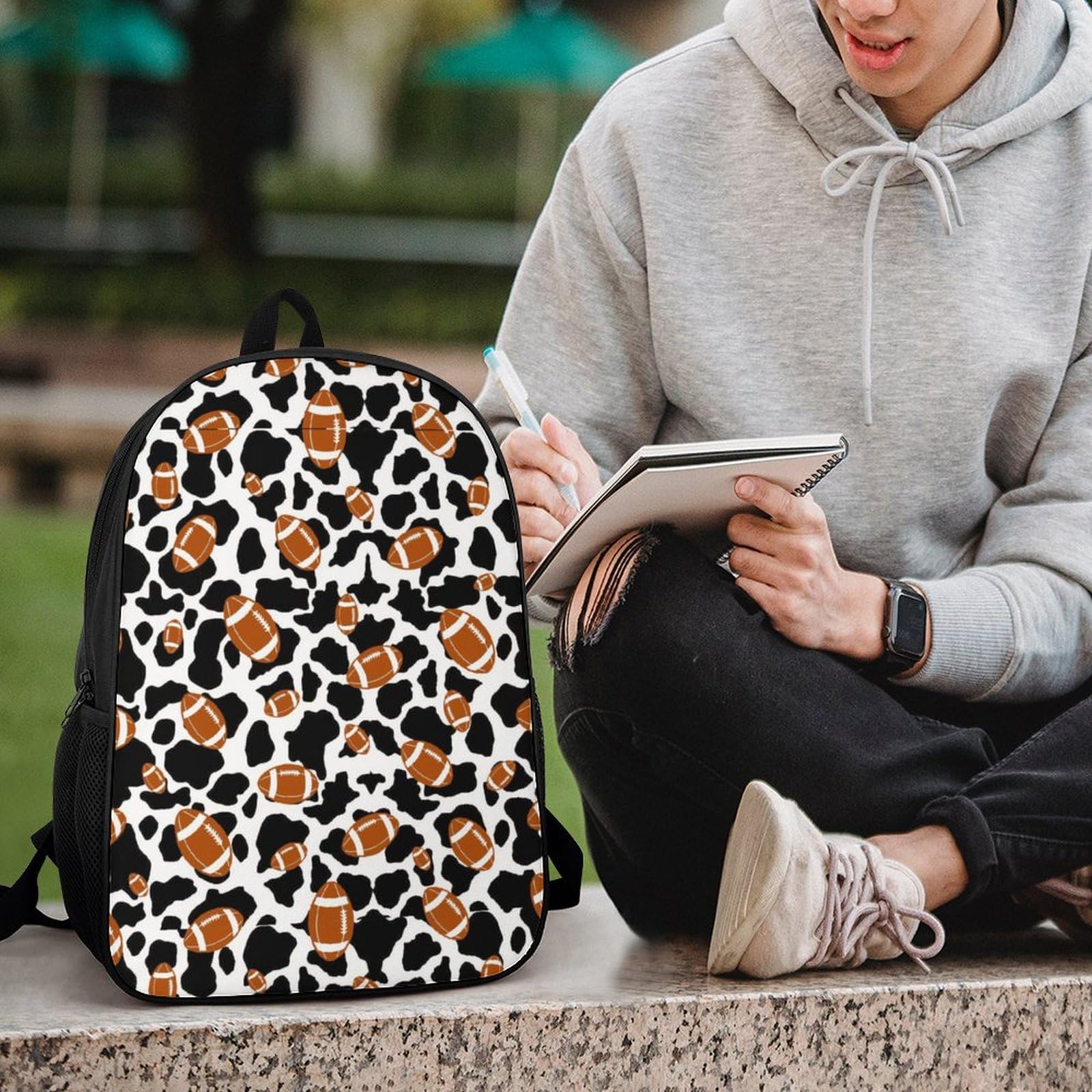 IOEDTHBJ 17 Inch American Football Pattern Backpack - 3D Printed Laptop Bag for School & Travel - Durable Computer Backpack for Men & Women - Perfect for Work, College & Sports