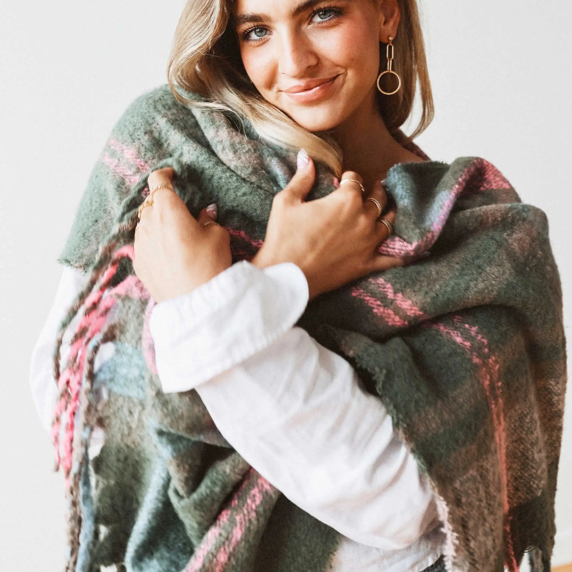 Stylish Wrapped Up Plaid Scarf for Women - Soft Winter Fashion Accessory | Perfect for Cold Weather, Outdoor Activities & Holiday Outfits