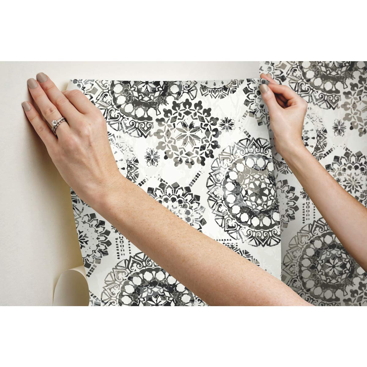 RoomMates Bohemian Medallion Peel and Stick Wallpaper - Self-Adhesive Removable Wall Decor for Bedroom, Living Room & Nursery - Easy DIY Home Decoration