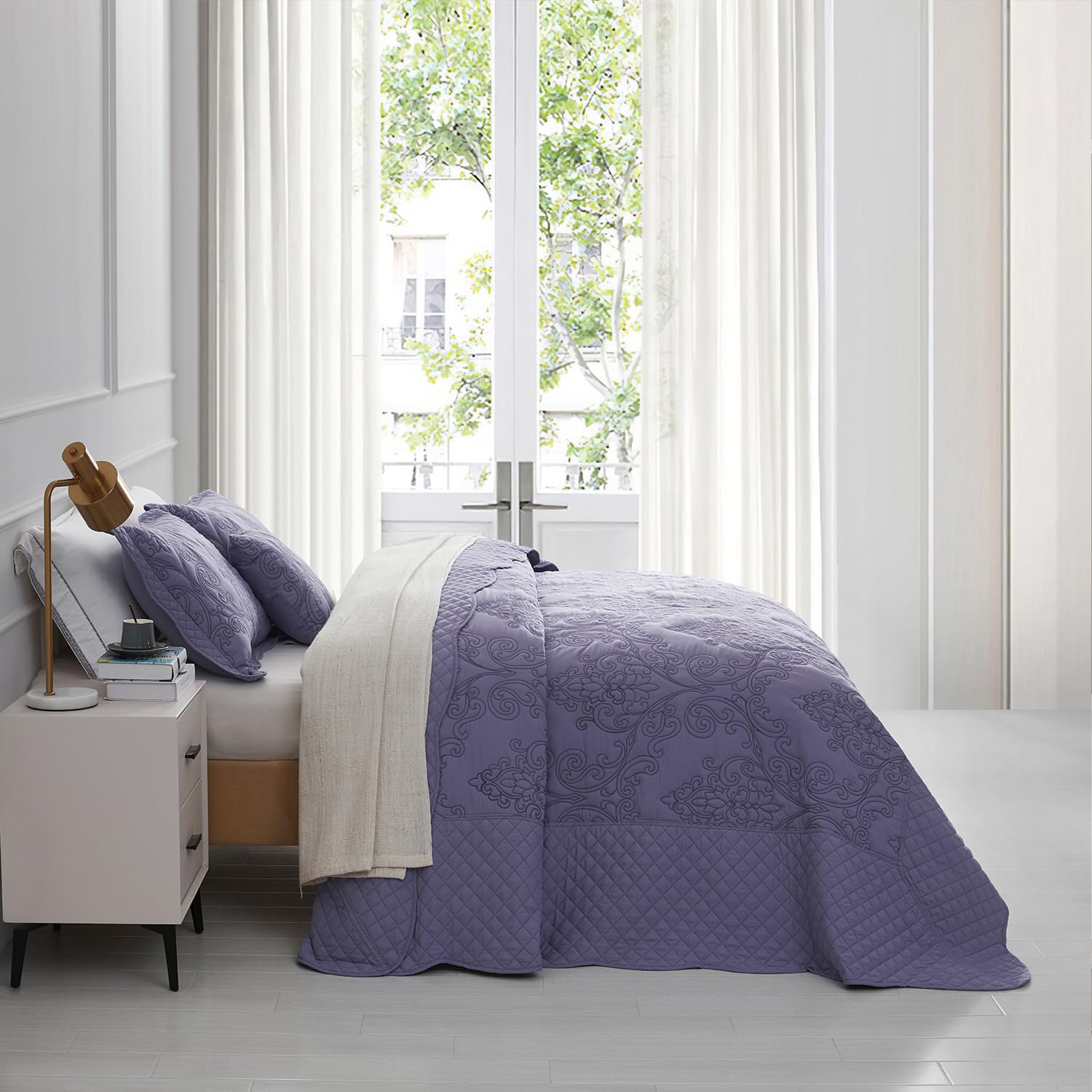 Luxury Oversized King Size Bedspread Coverlet Set - Lightweight Reversible 4-Piece Bedding with Damask Paisley Pattern - Beautiful Stitching - Perfect for Master Bedroom, Guest Room or Dorm Decor (King, Lavender)