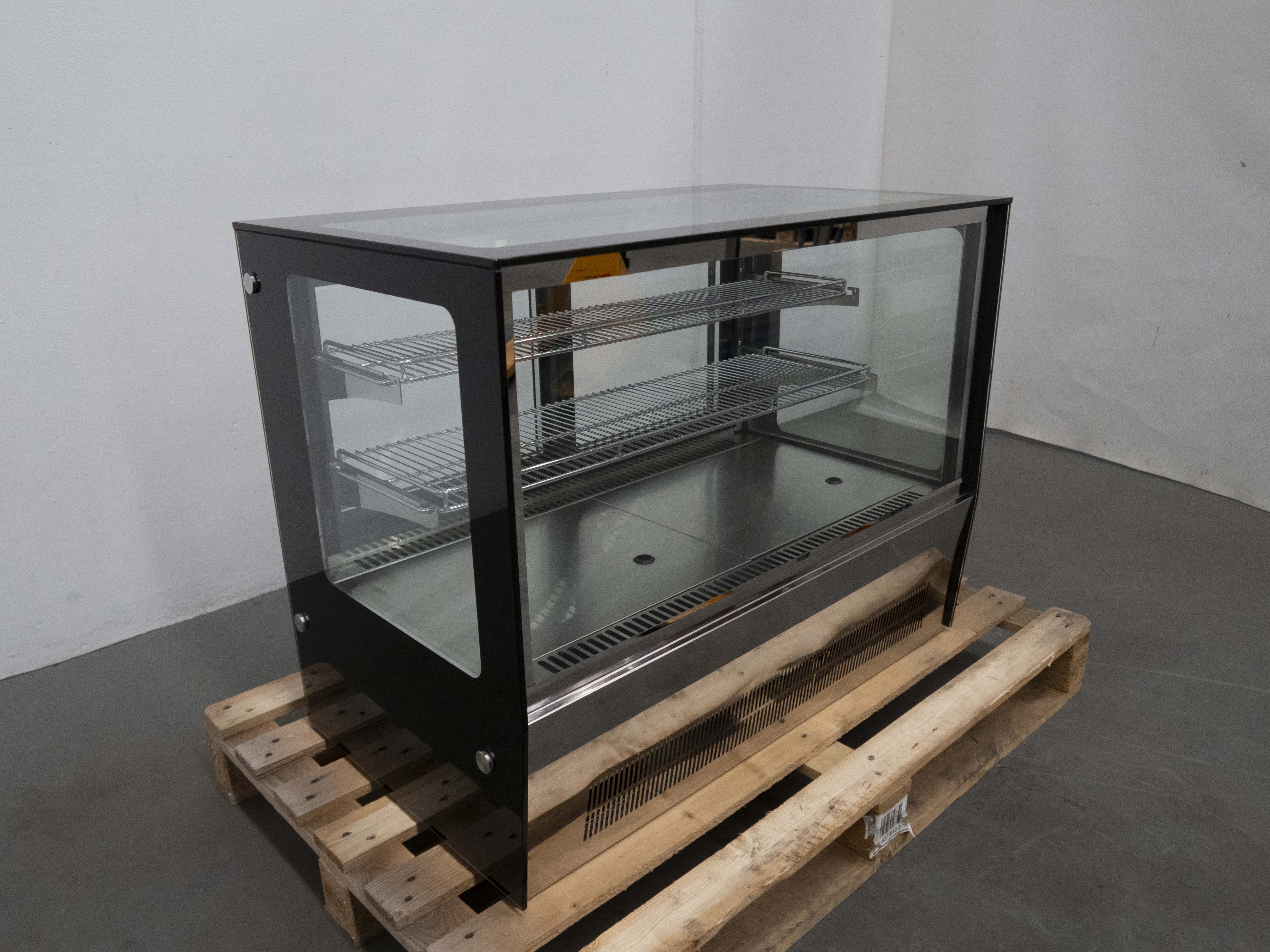 Bonvue GN 900RT Commercial Refrigerated Display Case - 72