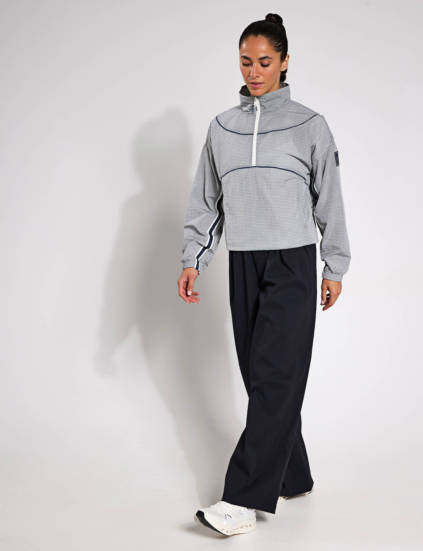 Run 96 Jacket - White Quartz/Downpour Grey - Lightweight Water-Resistant Running Jacket for Men & Women - Perfect for Outdoor Jogging, Hiking & Gym Workouts