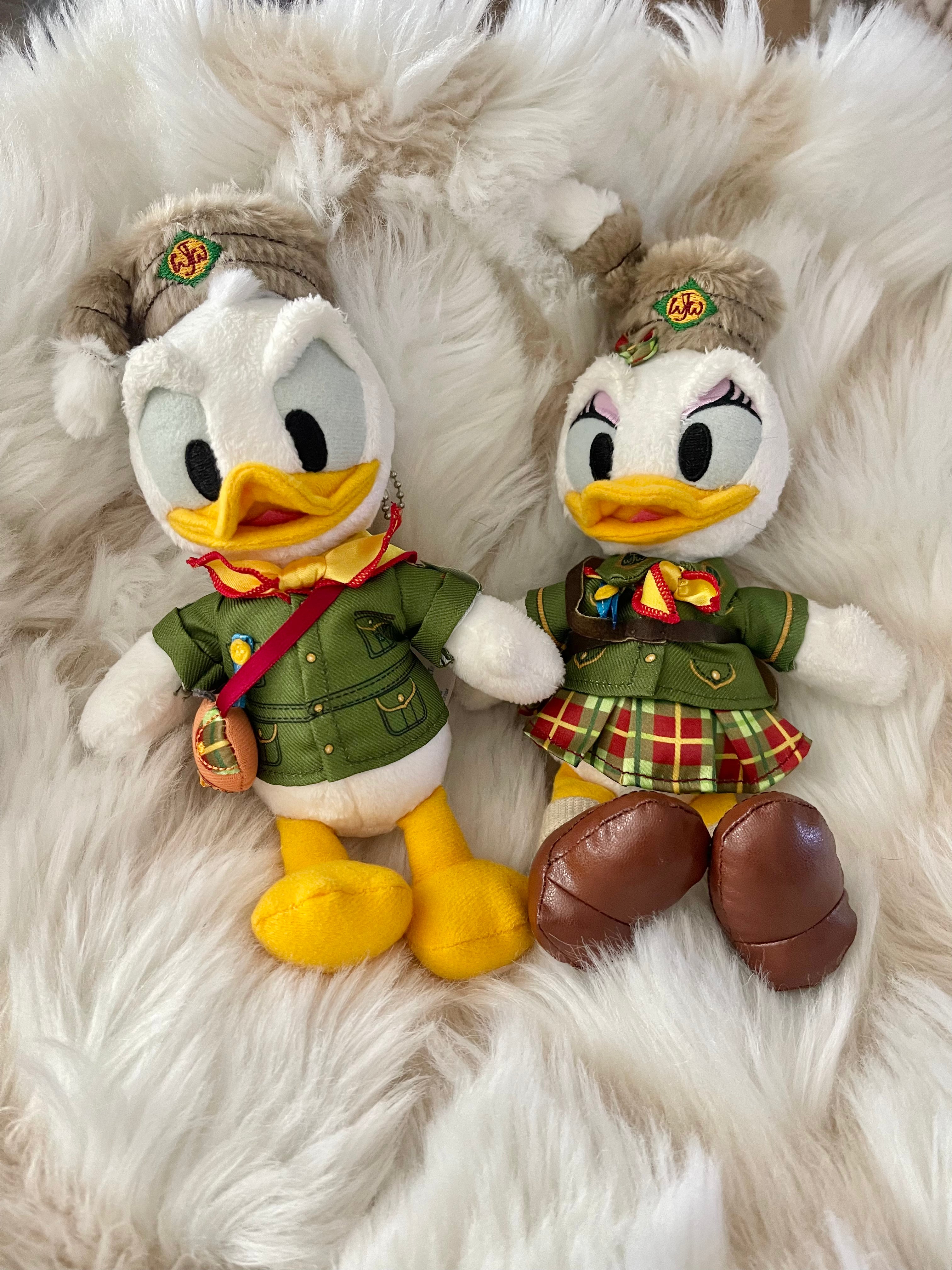 Tokyo Disney Camp Woodchuck Donald & Daisy Keychain Badge - Cute Collectible Souvenir for Bags, Backpacks & Gifts