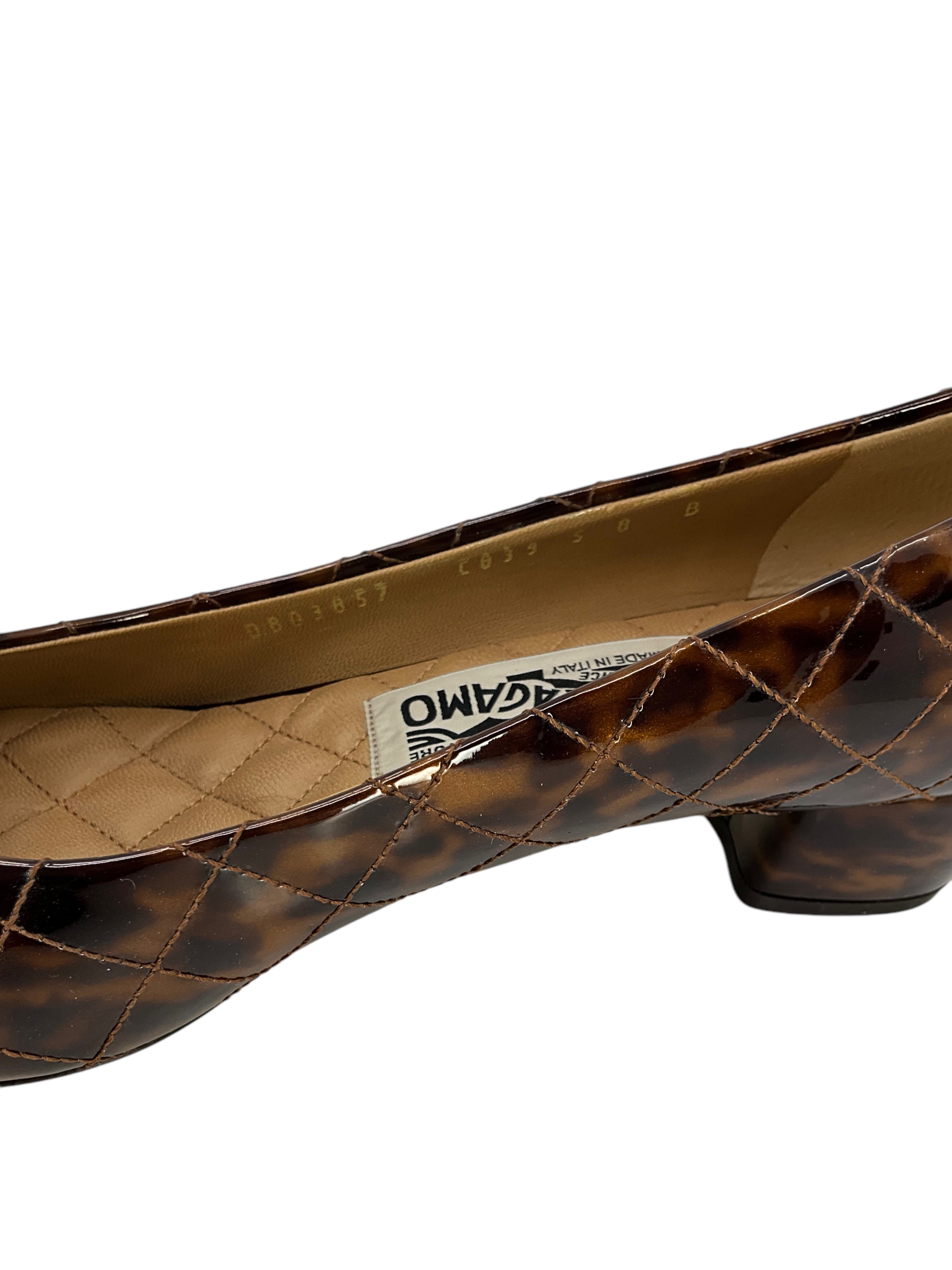 Salvatore Ferragamo Vara Bow Patent Leather Pumps Women's Size 8 - New Designer Shoes for Office, Wedding & Special Occasions