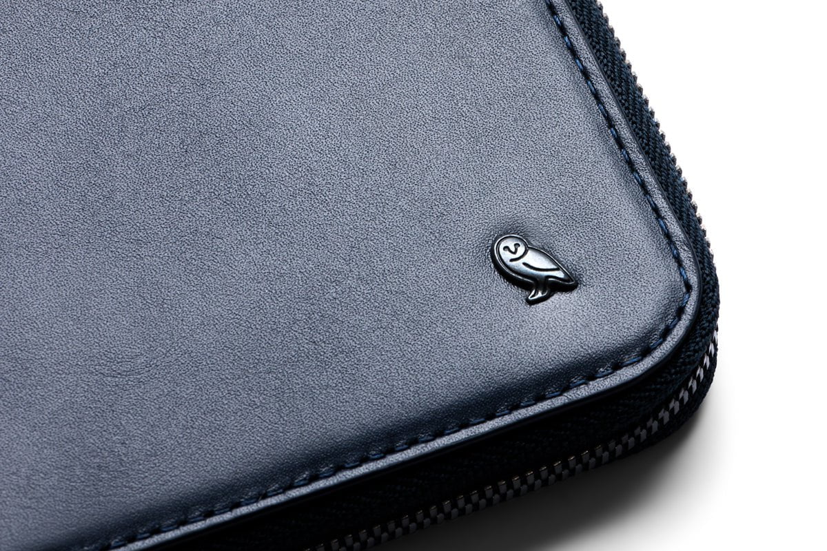 Bellroy Travel Folio Second Edition - Premium Leather Passport Holder & Travel Wallet for Men & Women - Perfect for Airports, Business Trips & International Travel