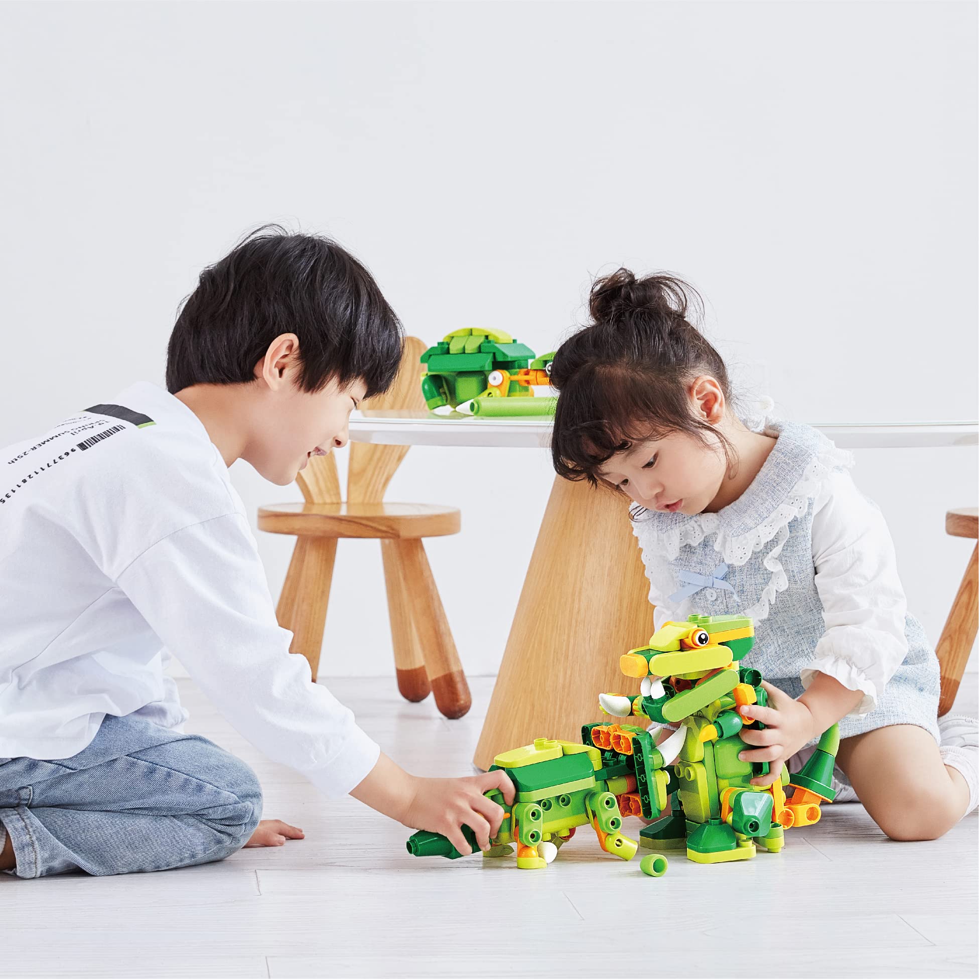 BOTZEES GO! STEM Dinosaur Robot Building Kit for Kids Ages 3+ - Remote Control Electric Dinosaur Toy with RC Magic Stick & App Control - Educational STEM Learning Toy for Boys & Girls - Perfect for Birthday Gifts, Classroom Activities & Interactive Playtime