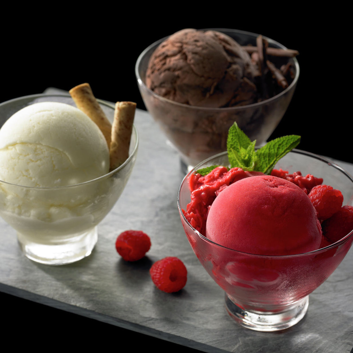KitchenAid Ice Cream Maker Attachment for Stand Mixers - Homemade Frozen Desserts & Gelato Maker - Perfect for Parties, Family Gatherings & Summer Treats