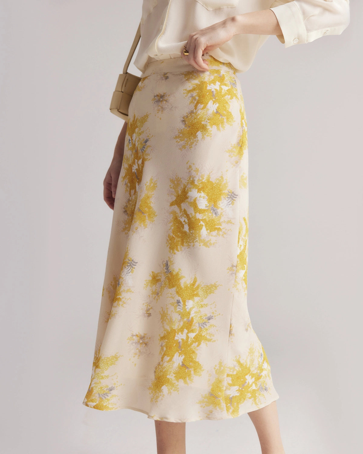 Elegant Floral Print Silk Midi Skirt for Women - Summer Boho Chic Skirt with Pockets - Perfect for Beach Vacations, Date Nights & Office Wear