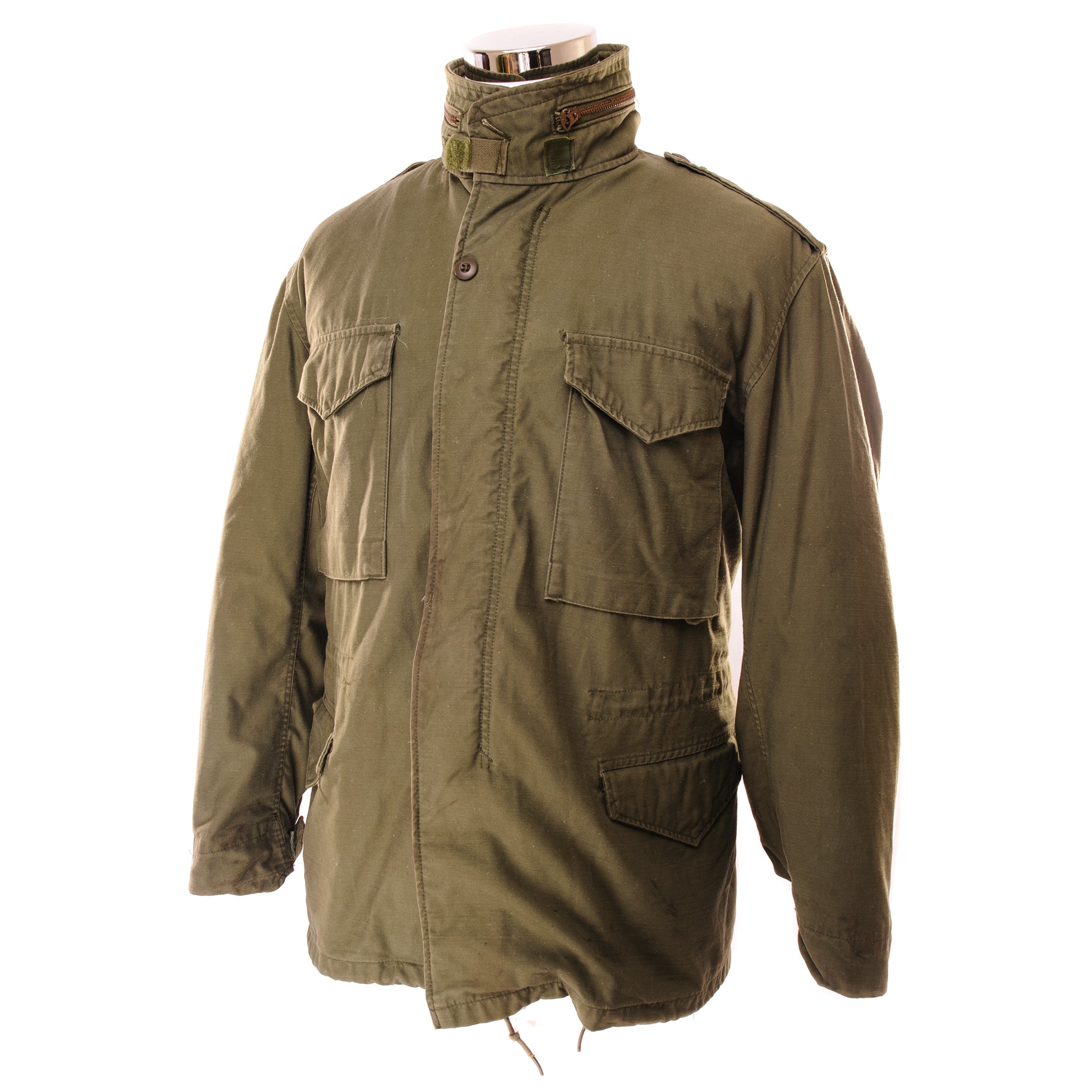 Vintage US Army M-1965 M65 Field Jacket - Medium Regular Size with Detachable Liner | Military Surplus Outerwear for Men | Perfect for Outdoor Adventures, Camping & Urban Style