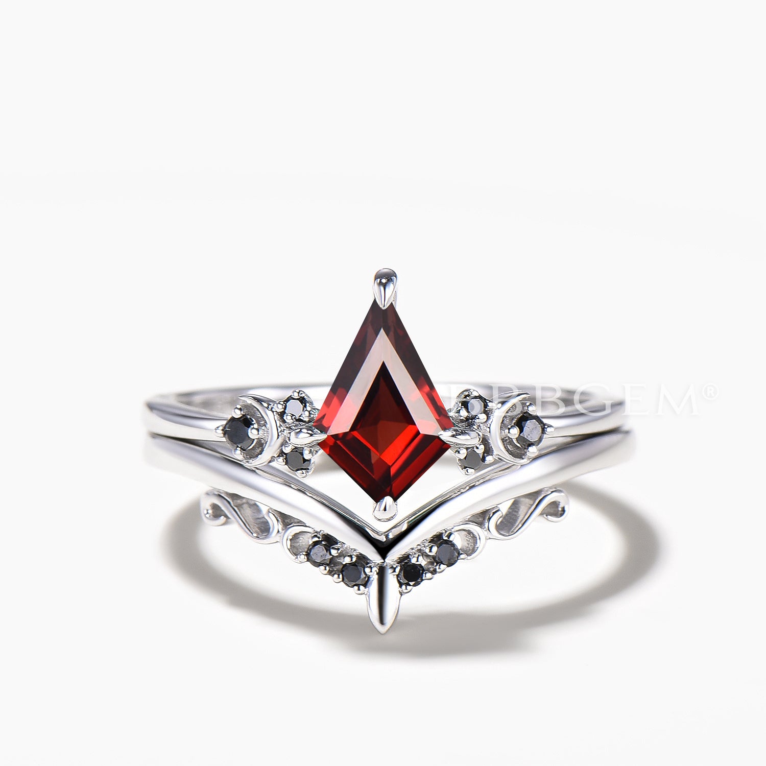 Natural Garnet & Black Spinel Engagement Ring - Celestial Bridal Set for Women | Handmade Wedding Jewelry, Unique Promise Ring, Anniversary Gift for Her | Perfect for Proposals, Weddings & Special Occasions