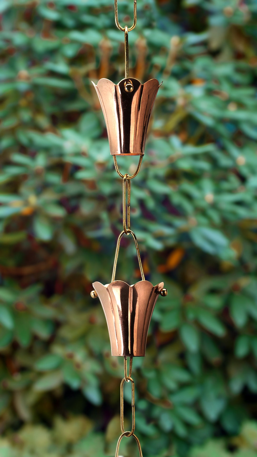 8.5 ft Fluted Flower Rain Chain with 11 Large Cups - Decorative Garden Water Drainage for Downspouts & Outdoor Decor