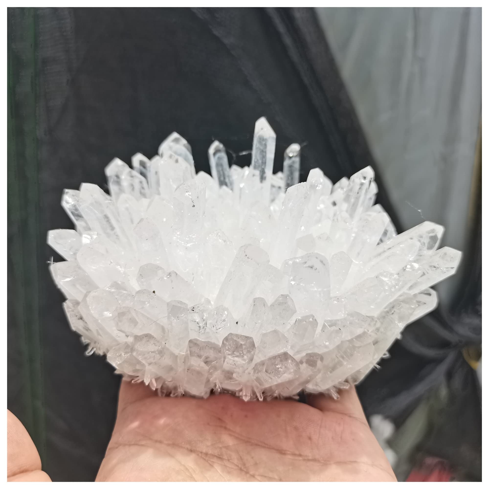 Natural Clear Quartz Cluster Freeform Reiki Stones - 600-700g Home & Office Decor, Aquarium Decoration, Healing Crystal for Meditation, Feng Shui, Yoga & Spiritual Gifts