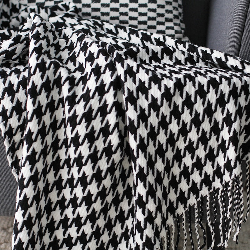 Francis Houndstooth Pattern Soft Fleece Blanket Throw - Cozy Warm Plaid Throw for Couch, Bed, Sofa & Travel - Perfect for Winter, Gifts & Home Decor